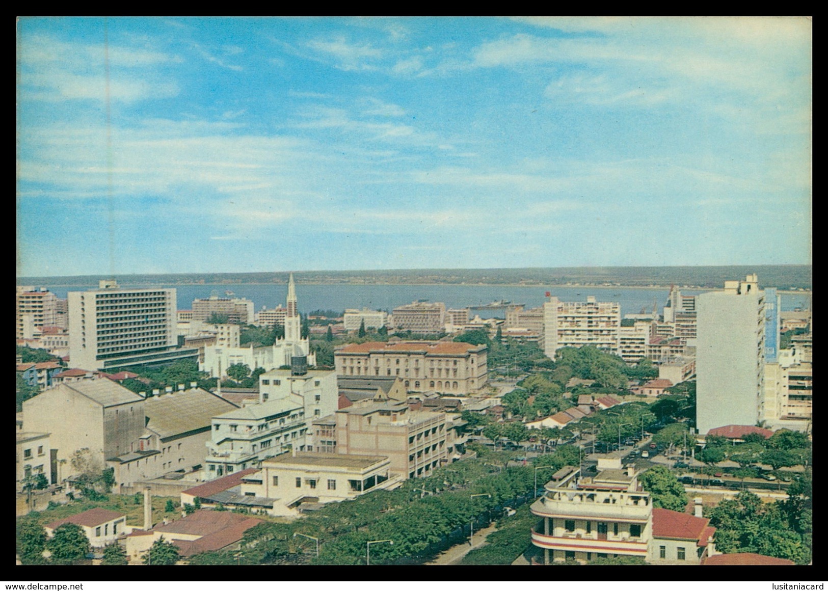 LOURENÇO MARQUES - Vista Parcial Da Cidade  (Ed. Casa Bayly ) Carte Postale - Mozambique