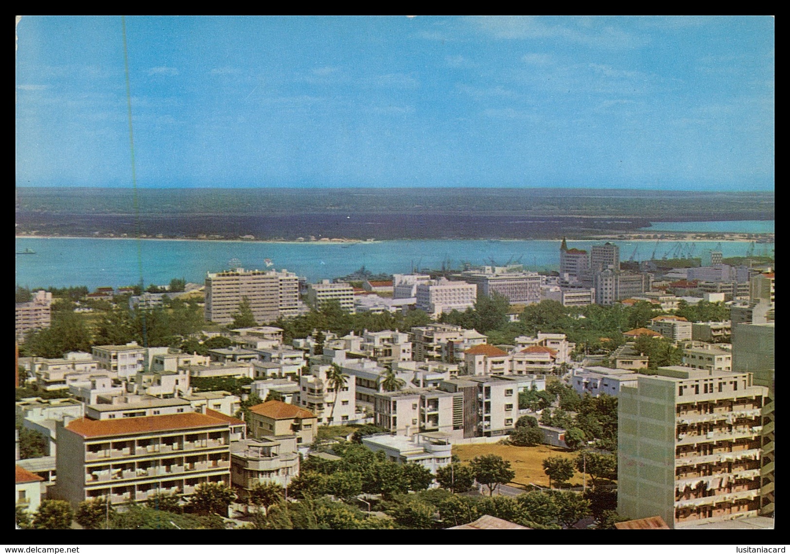 LOURENÇO MARQUES - Vista Parcial Da Cidade E Da Baía (Ed.Livraria Progresso Nº 11) Carte Postale - Mozambique