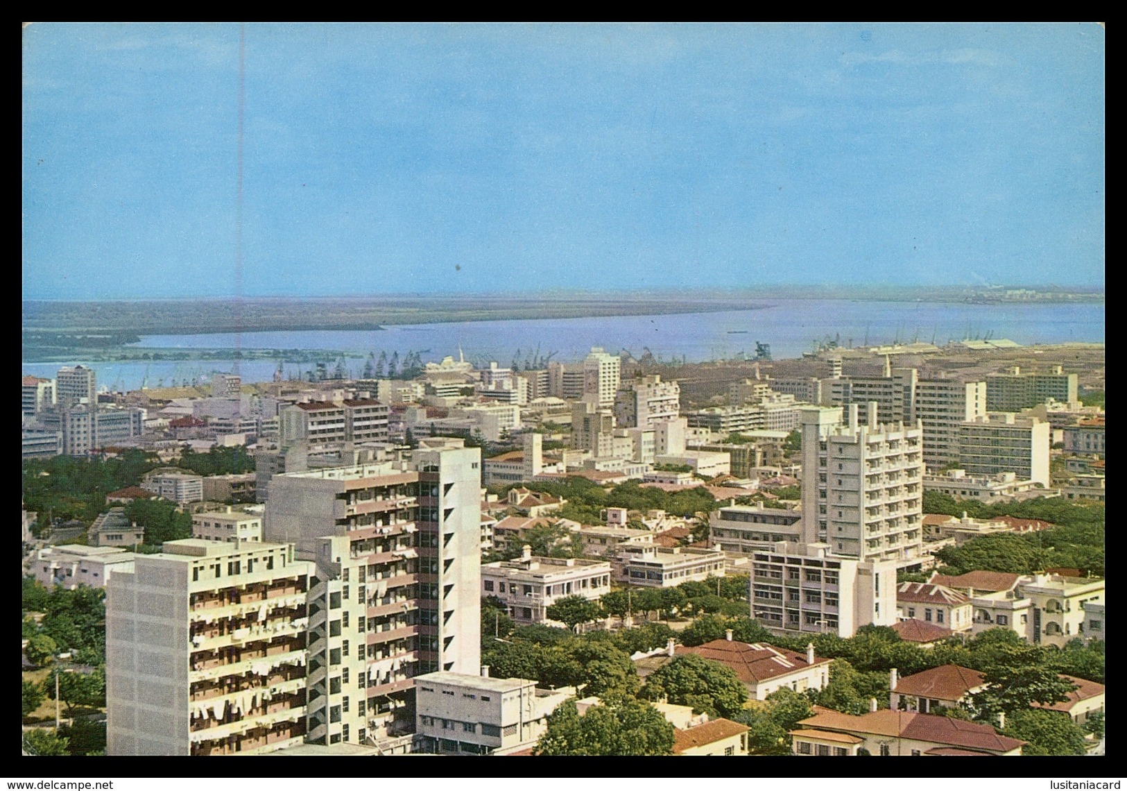 LOURENÇO MARQUES - Vista Da Zona Comercial E Da Baía (Ed.Livraria Progresso Nº 8) Carte Postale - Mozambique