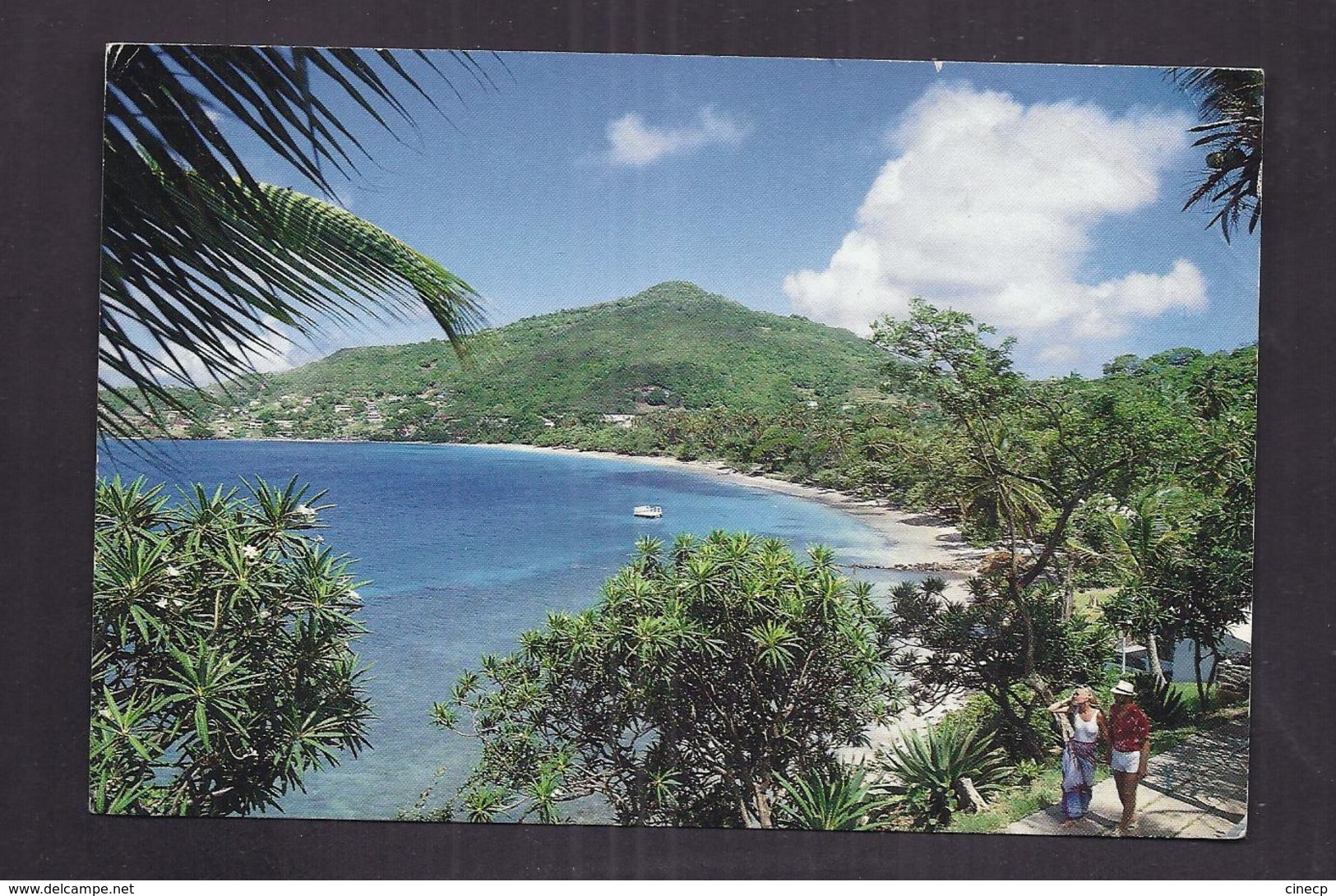 CPSM GRENADINES - FRIENDSHIP BAY - BEQUIA ST. VINCENT , W.I. - Très Jolie Vue De La Baie - Saint-Vincent-et-les Grenadines