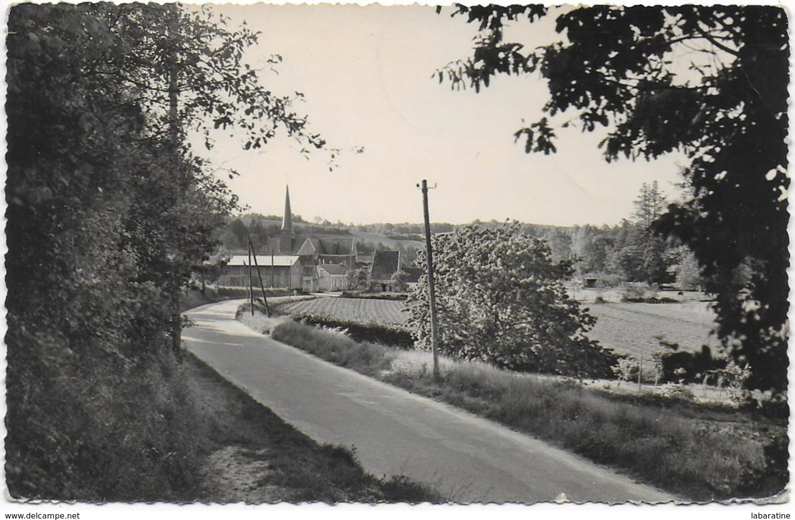 37)    SAINT  ETIENNE  De  CHIGNY  - Vue Générale - Autres & Non Classés