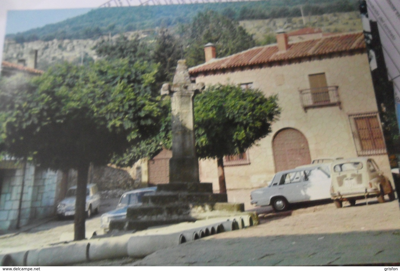 Vinuesa La Plazuela Voitures Seat 600 - Soria