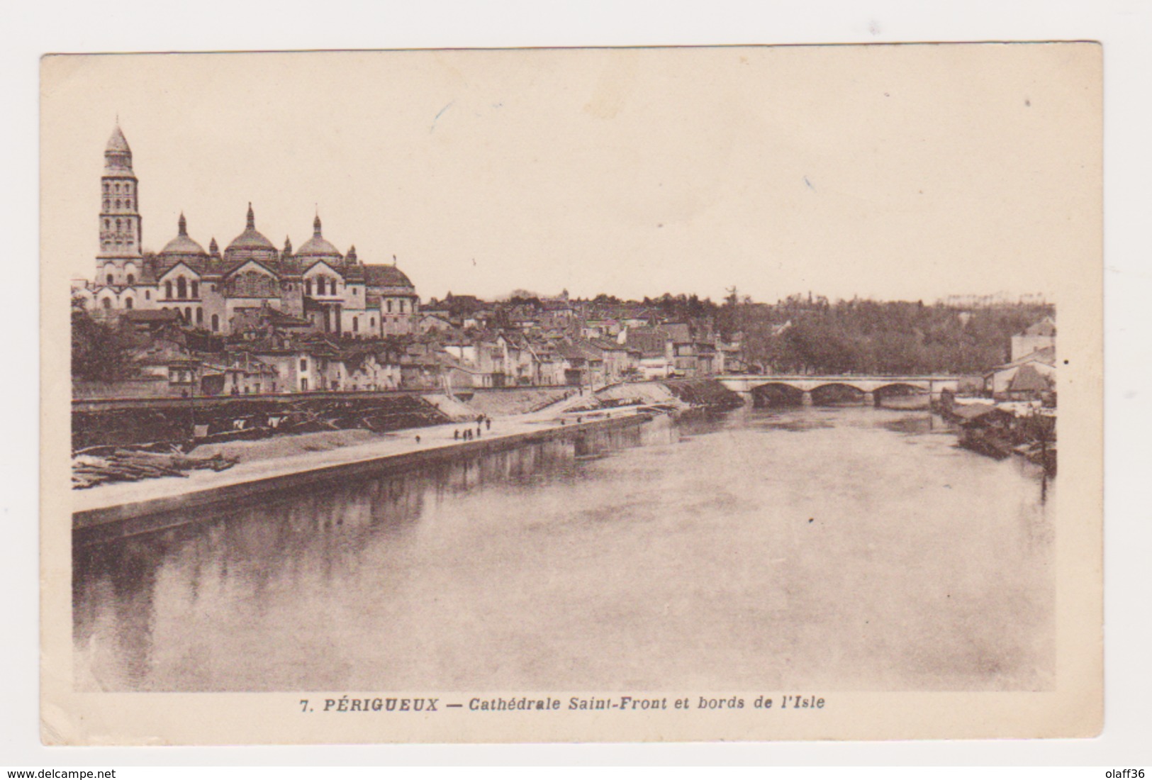 CPA DORDOGNE 24  PERIGUEUX Cathédrale St Front Et Bords De L'Isle N°7 - Périgueux