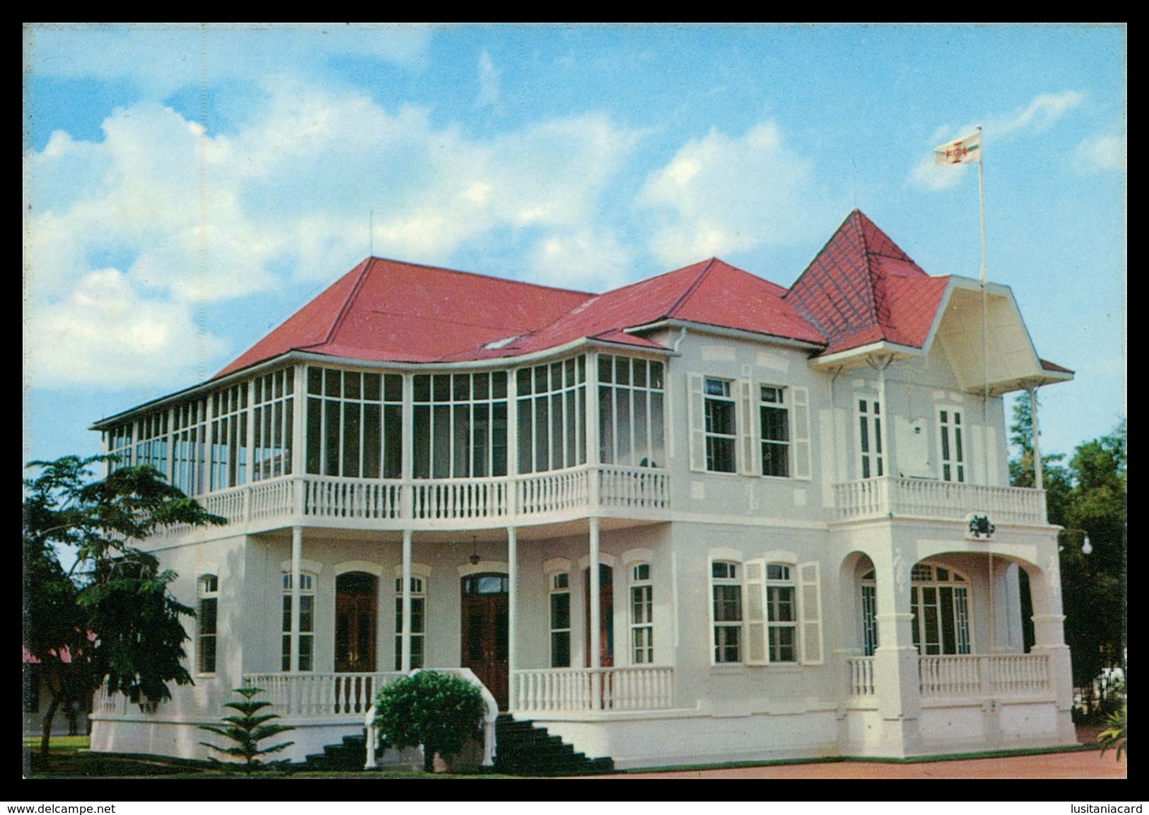 QUELIMANE - Residencia Oficial Do Governador ( Ed.Soc. Grafica Transmontana Lda. ) Carte Postale - Mozambique