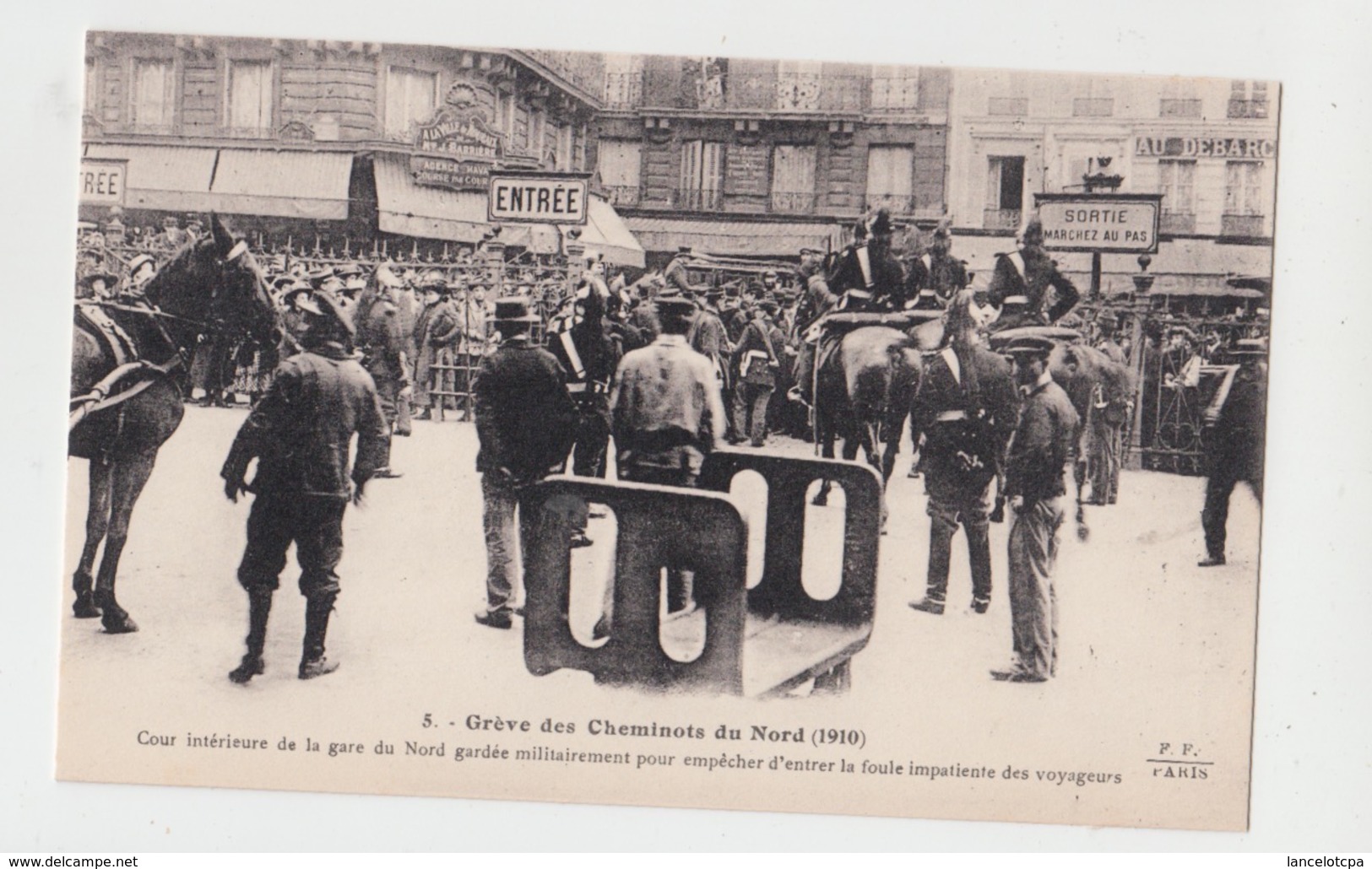 75 - GREVE DES CHEMINOTS DU NORD / COUR INTERIEURE DE LA GARE DU NORD GARDEE MILITAIREMENT - Other & Unclassified