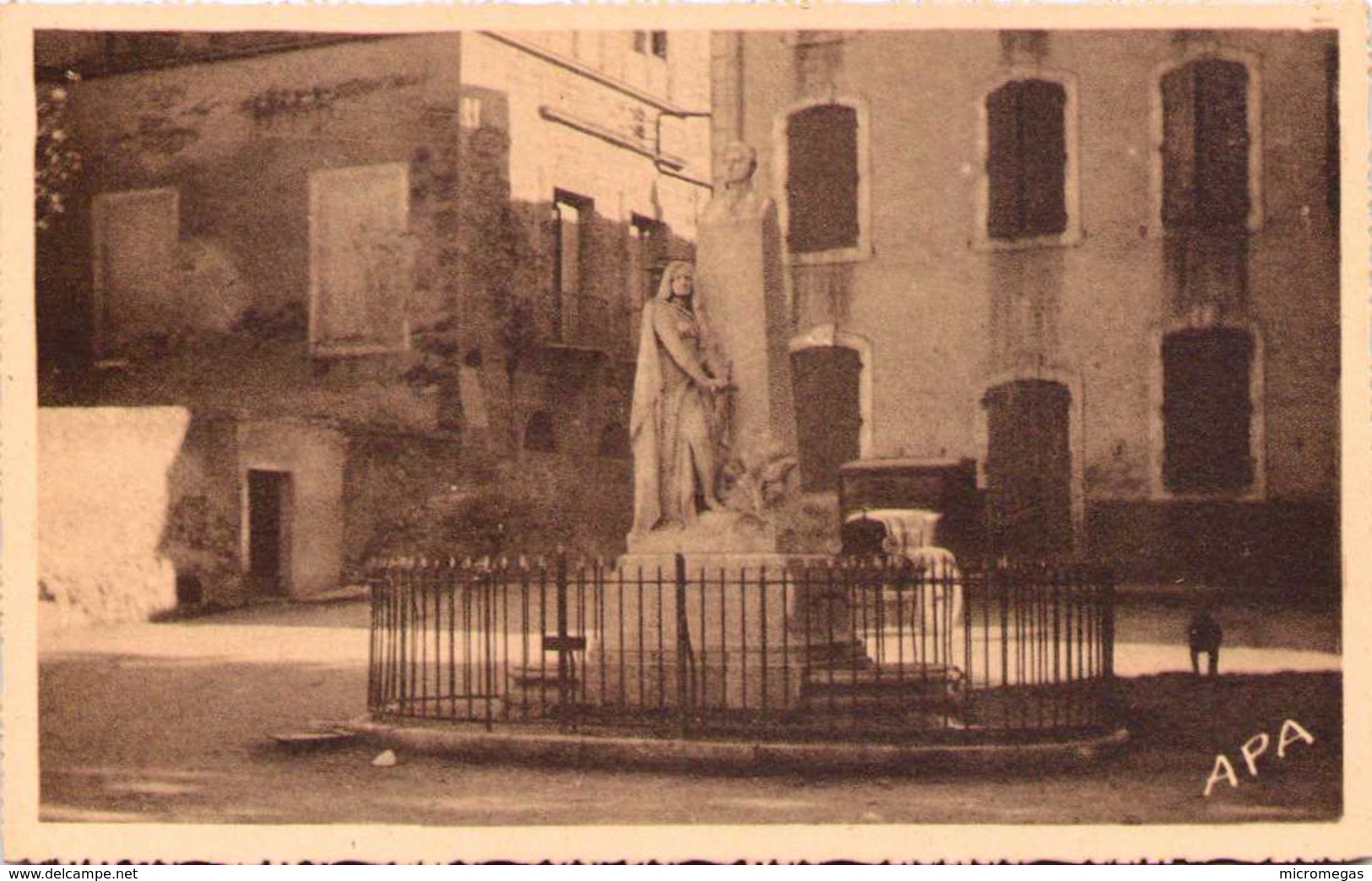 GIGNAC - Monument Du Général Claparède - Gignac