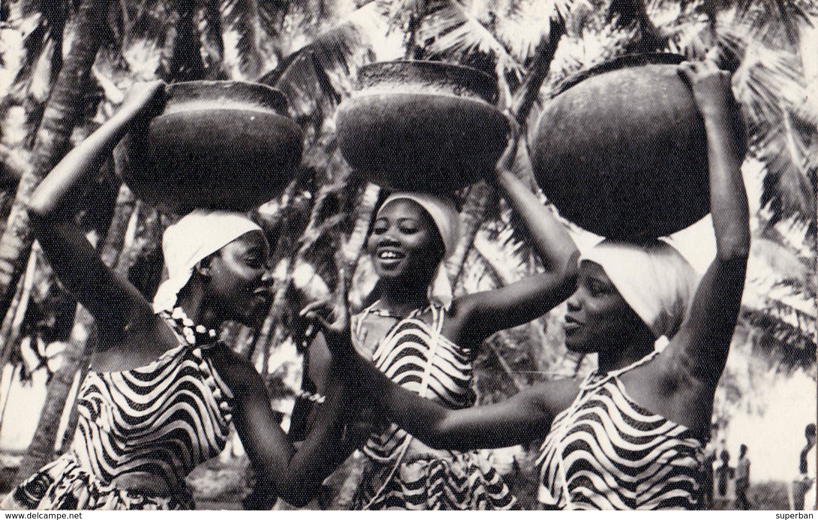 OBADZEN BALLET Of GHANA : GIRLS OF FOREST - CARTE VRAIE PHOTO / REAL PHOTO POSTCARD - ANNÉE / YEAR ~ 1950 - '60 (v-341) - Ghana - Gold Coast