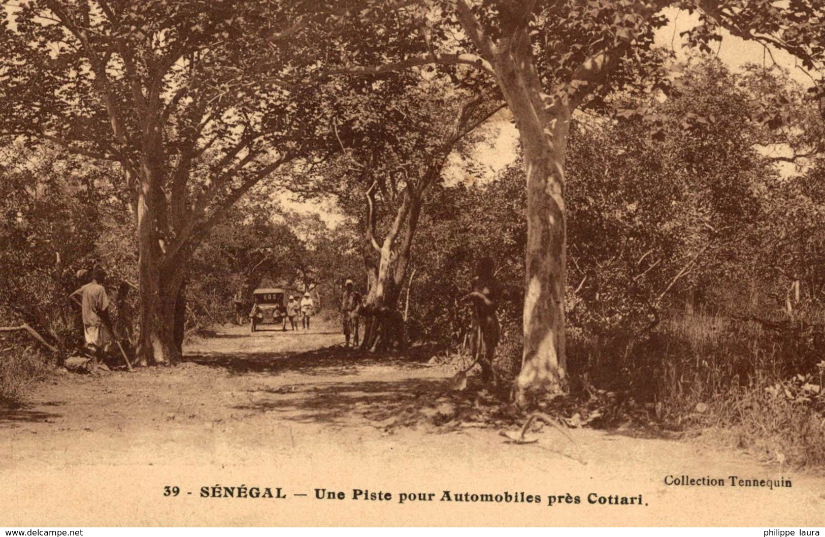 UNE PISTE POUR AUTOMOBILES PRES COTIARI SENEGAL - Senegal