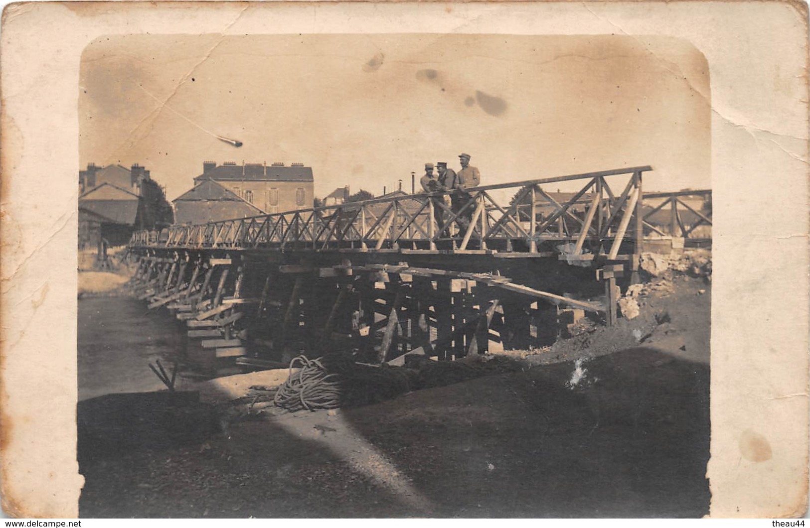 ¤¤  -  Carte-Photo Non Située   -  Militaires Sur Un Pont Reconstruit Pendant La Guerre 1914-18  -  ¤¤ - Non Classés