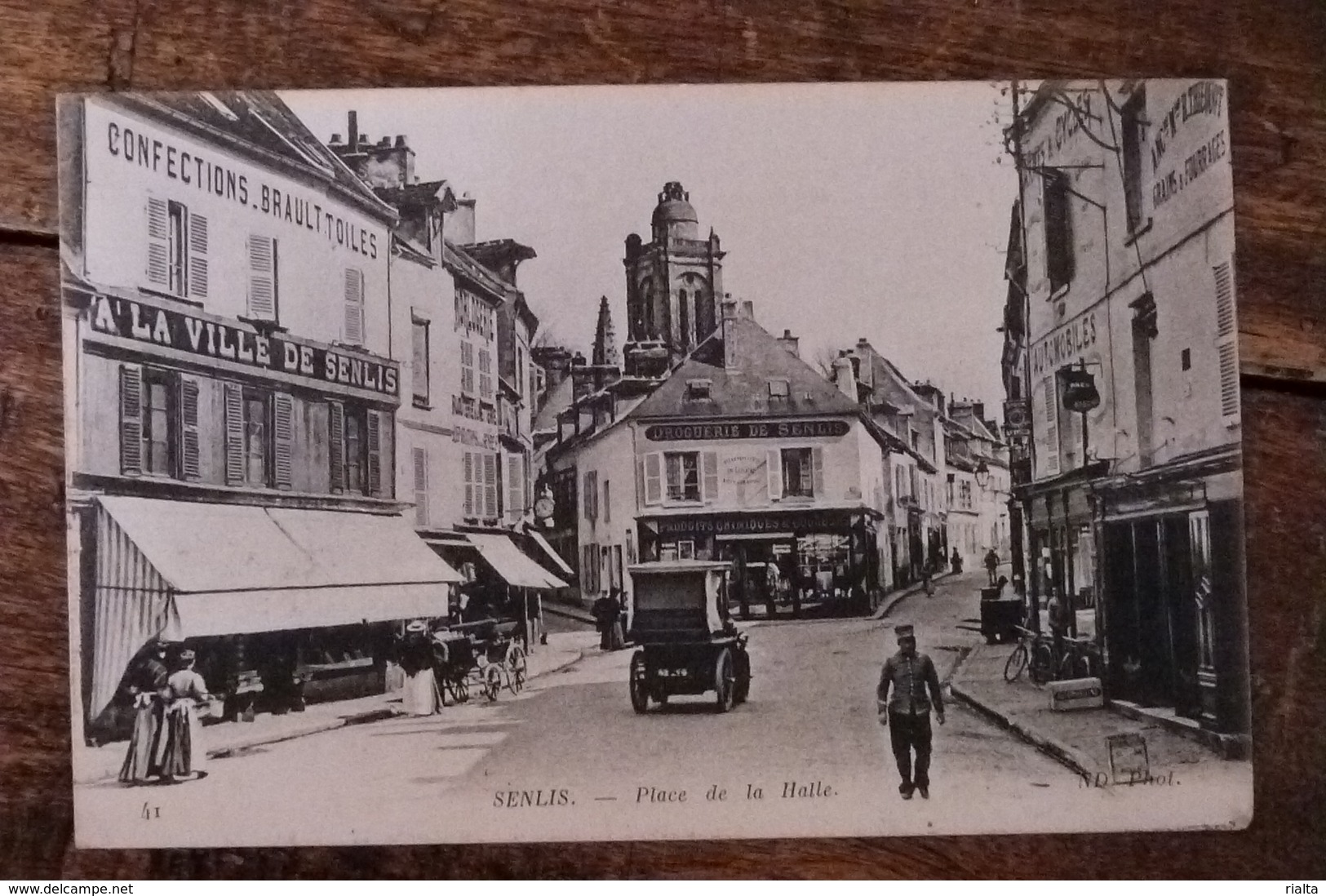 60, SENLIS, PLACE DE LA HALLE - Senlis