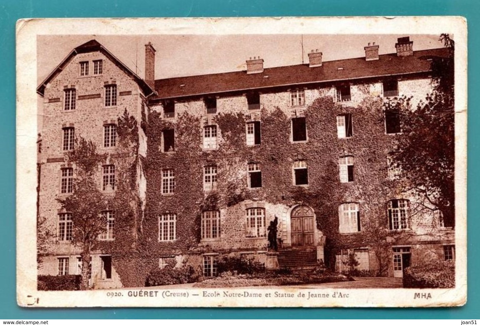 C5 GUERET ECOLE NOTRE DAME ET STATUE DE JEANNE D'ARC - Guéret