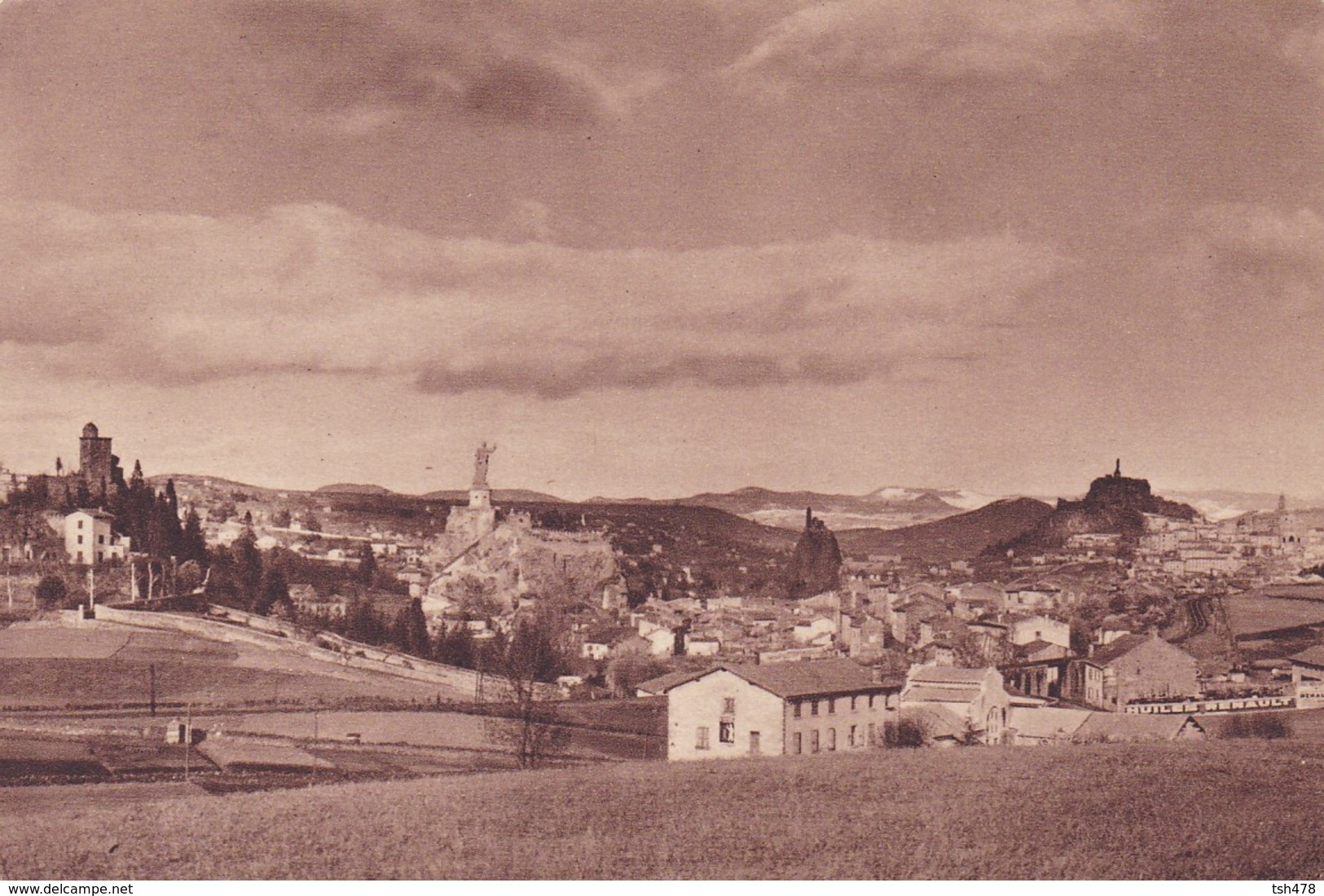 43-----LE PUY EN VELAY---les Quatre Rochers---voir 2 Scans - Le Puy En Velay