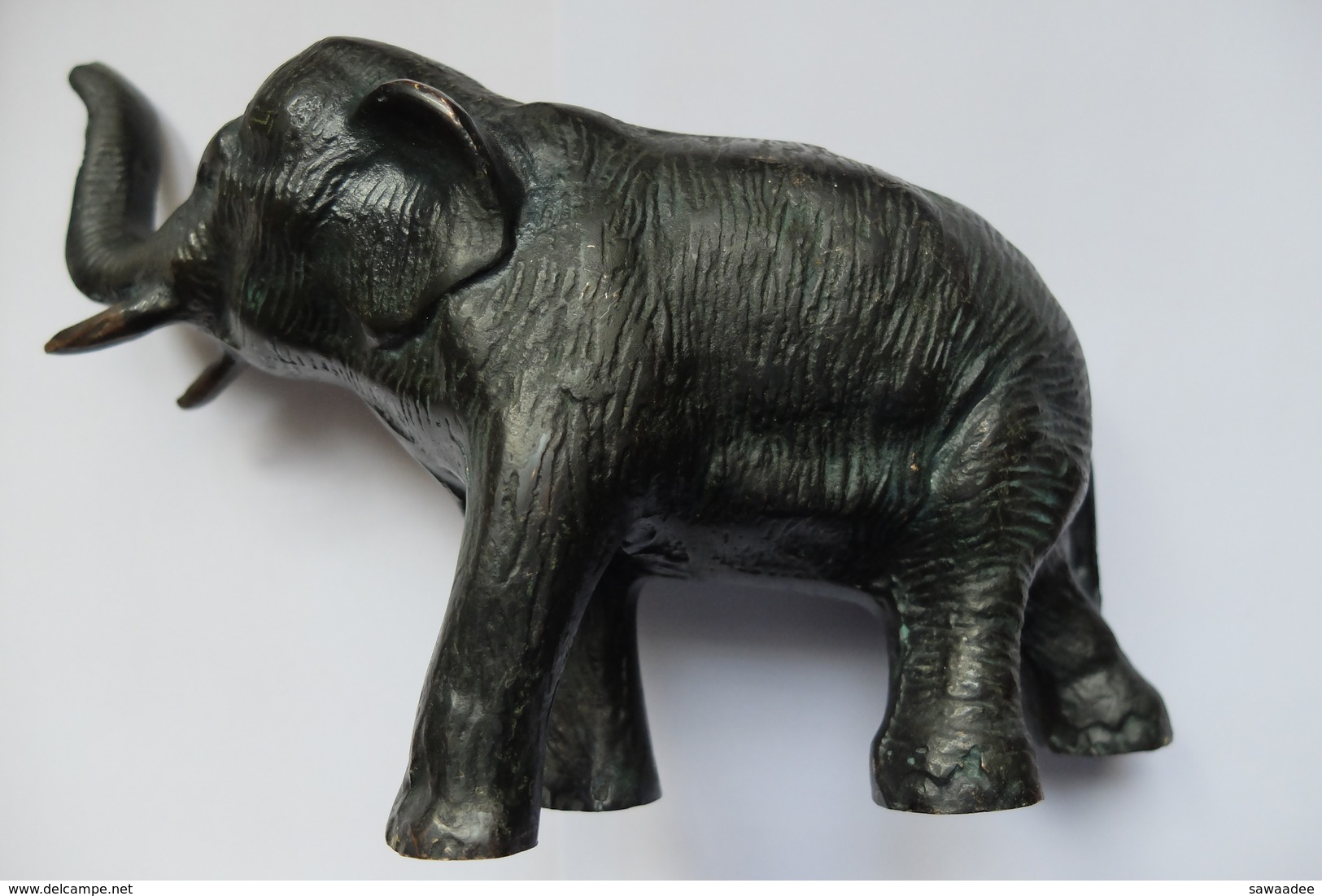SCULPTURE - ANIMAL - ELEPHANT D'ASIE - SOUVENIR INDOCHINOIS - TROMPE LEVEE - Bronces