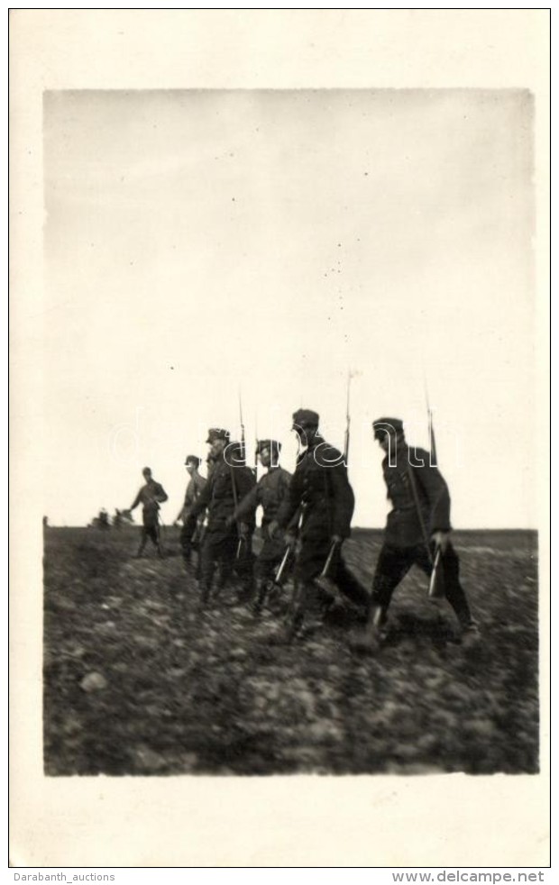 ** T2/T3 Estonian Soldiers, Photo - Non Classés