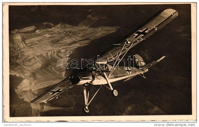 * T2/T3 Ein Fieseler 'Storch' Auf Seinem Erstflug / German Air Force Plane, First Flight - Non Classés