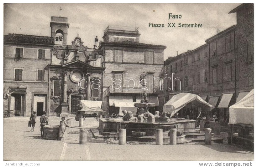 T2/T3 Fano, Piazza XX Settembre / Square, Fountain (EK) - Non Classés