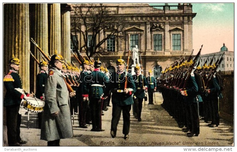 ** T2 Berlin, Abl&ouml;sung Der 'Neuen-Wache' Unter Den Linden; Serie 'Berliner Leben' / Changing Of Guards - Non Classés