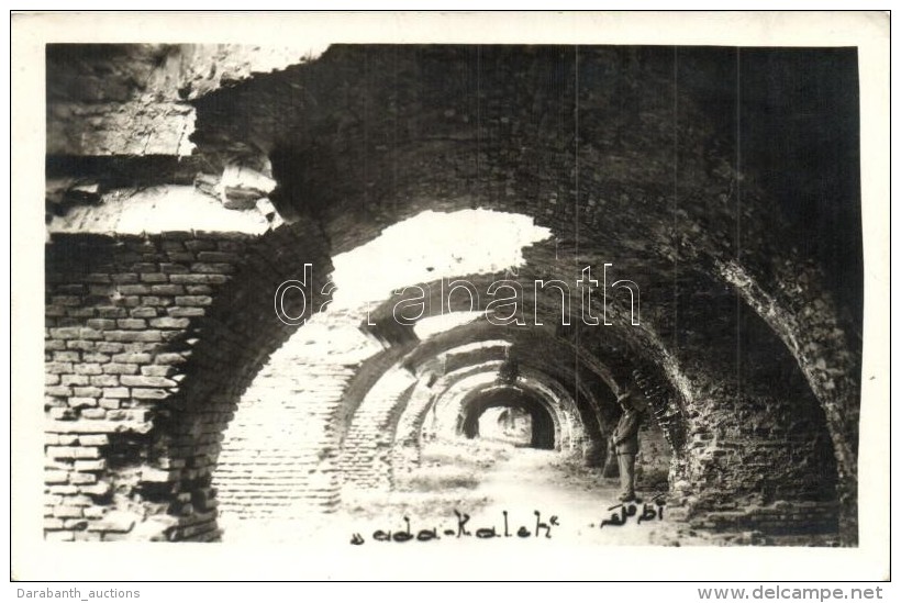 * T2/T3 Ada Kaleh, Katakomb&aacute;k / Catacombs, Tunnel, Omer Feyzi Photo (EK) - Non Classés