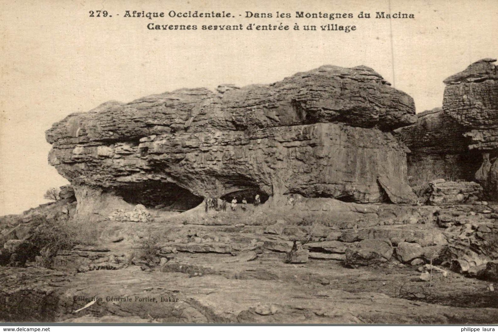 DANS LES MONTAGNES DU MACINA CAVERNES SERVANT  COLLECTION GENERALE FORTIER DAKAR   2 Scan    SENEGAL AFRIQUE OCCIDENTALE - Senegal