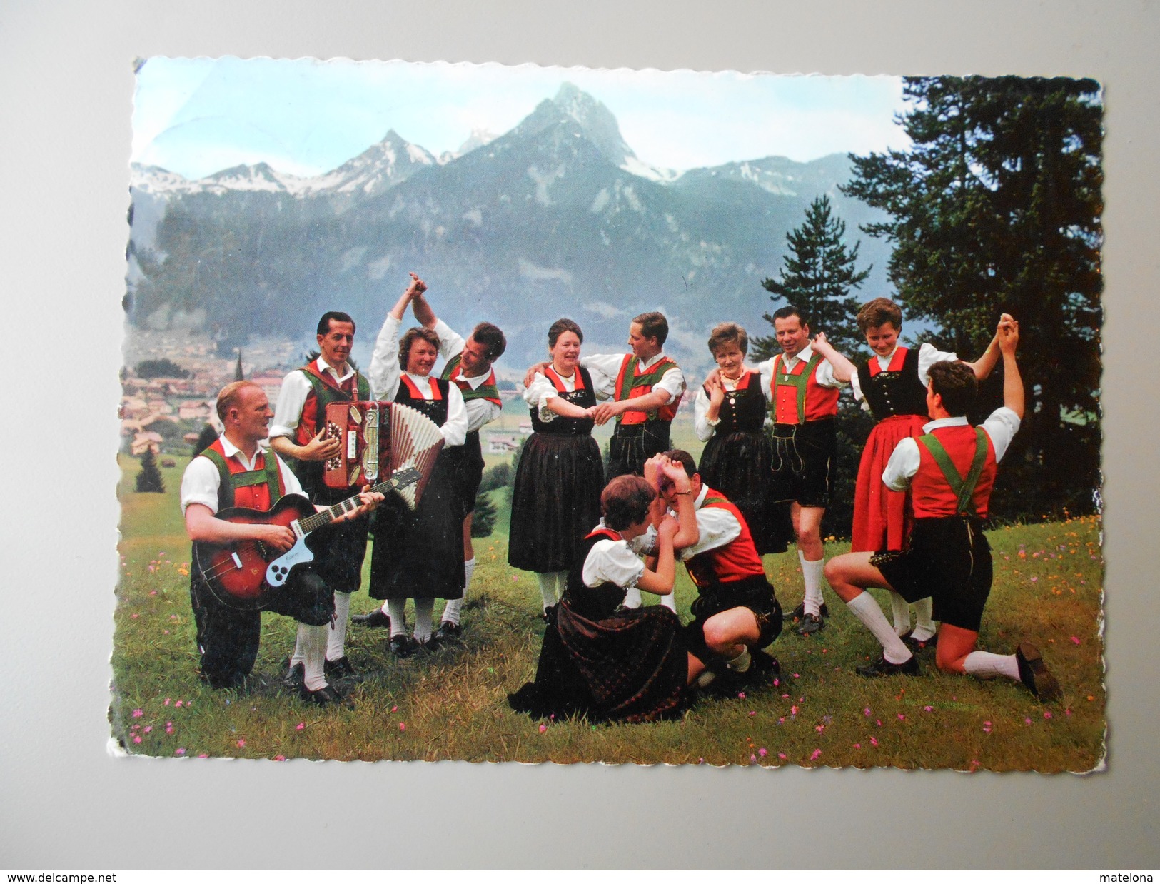 AUTRICHE TYROL TRACHTENVEREIN LECHASCHAU FIGURENTANZ REUTTE MIT GERNSPITZE - Reutte