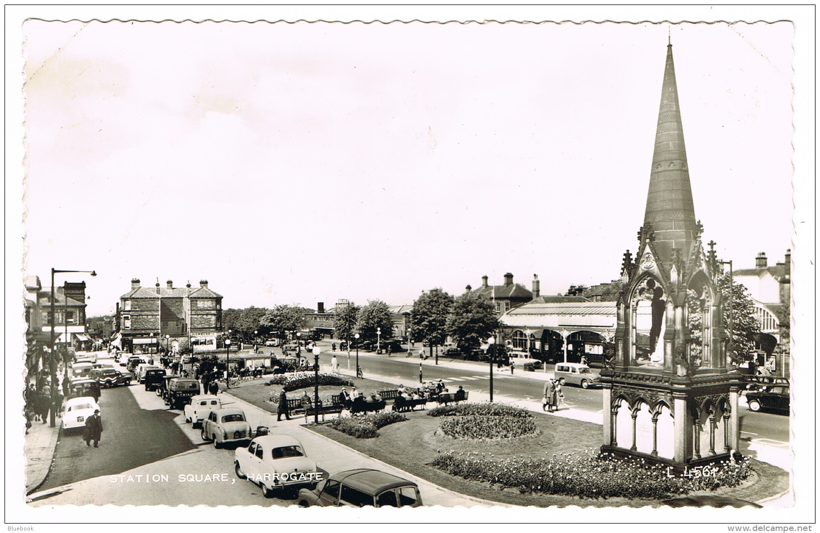 RB 1137 - Real Photo Postcard - Cars At Station Square Harrogate - Yorkshire - Harrogate