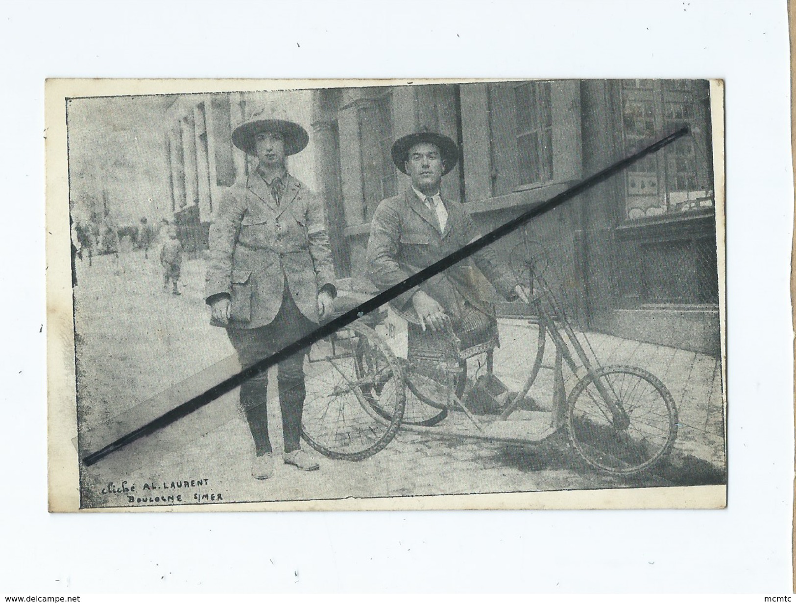 CPA Non Centrée - Le Tour De France Par Oscar Sans Jambes Et Son épouse-Cliché AL. Laurent Boulogne Sur Mer - Sonstige & Ohne Zuordnung