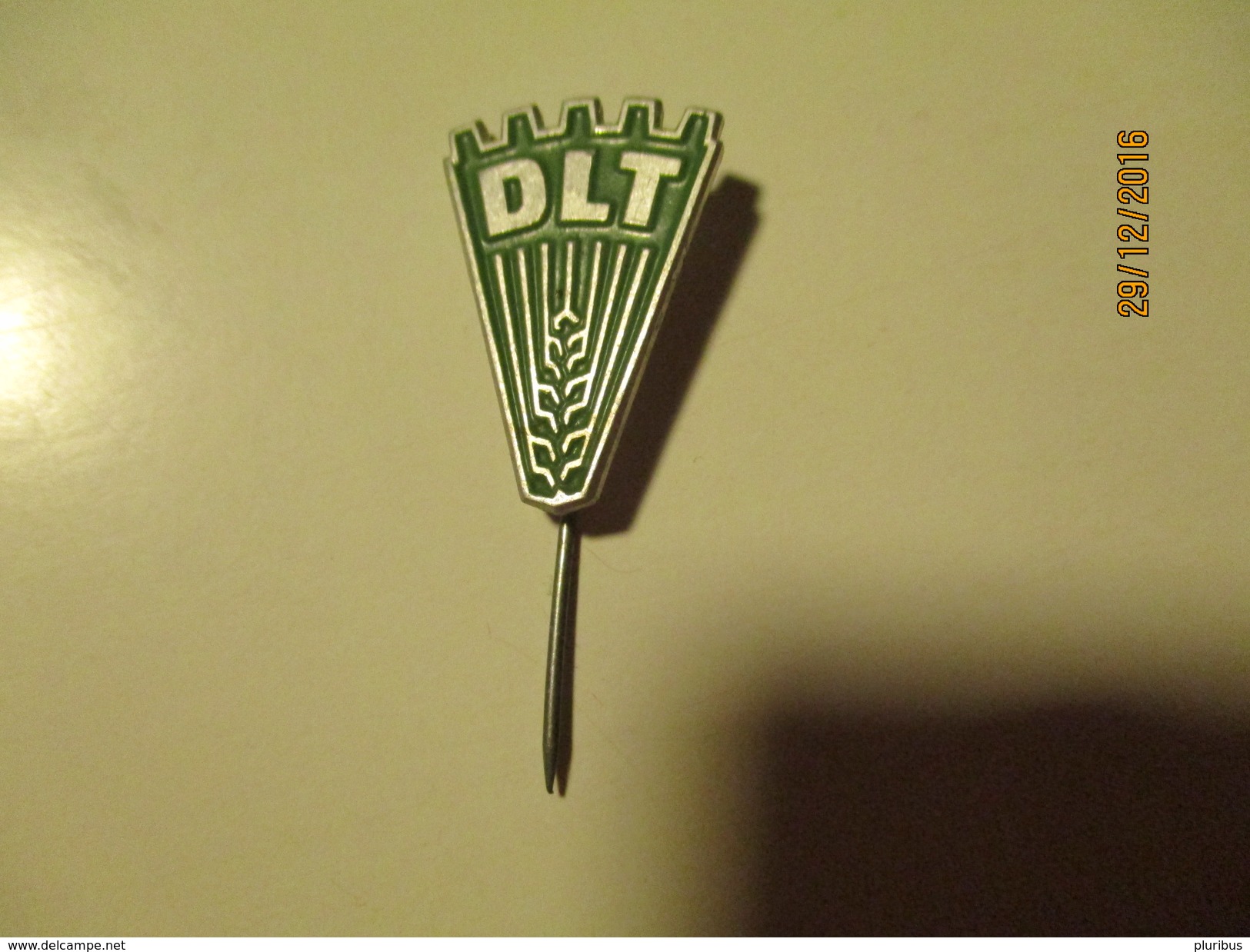 DDR DLT  LANDTECHNIC  PIN  BADGE , O - Transportation