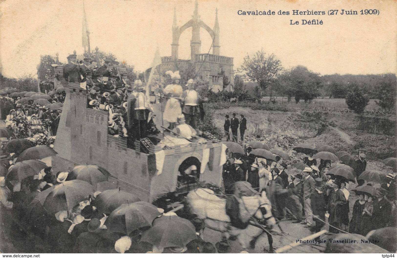 Cavalcade Des Herbiers - 27 Juin 1909 - Le Défilé - Les Herbiers