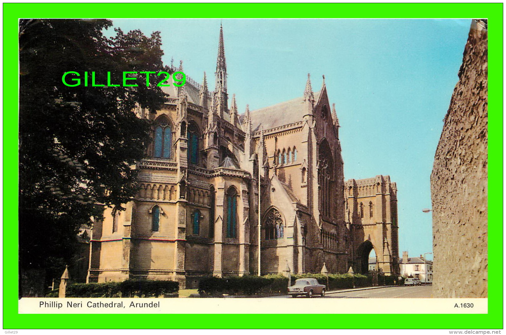 ARUNDEL, UK - PHILLIP NERI CATHEDRAL - ANIMATED OLD CAR - TRAVEL IN 1975 - DIXON No 34 - - Arundel