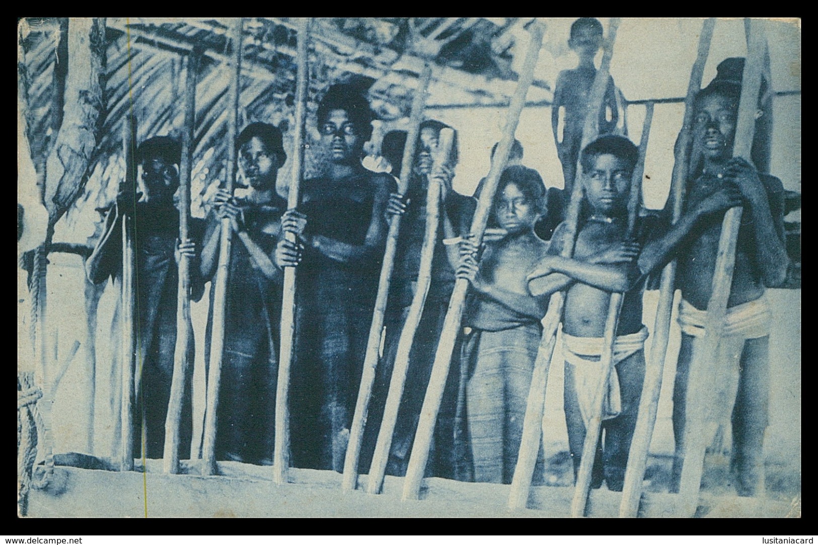 TIMOR - COSTUMES - Tipos E Costumes. ( Ed. Da Missão)  Carte Postale - Timor Orientale