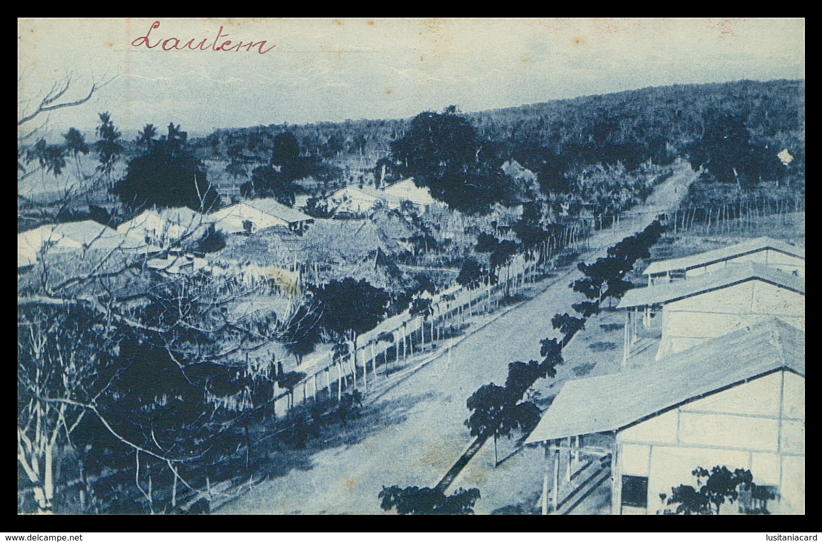 TIMOR - LAUTEM -  A Povoação Comercial Em Lautem. ( Ed. Da Missão)   Carte Postale - Timor Oriental