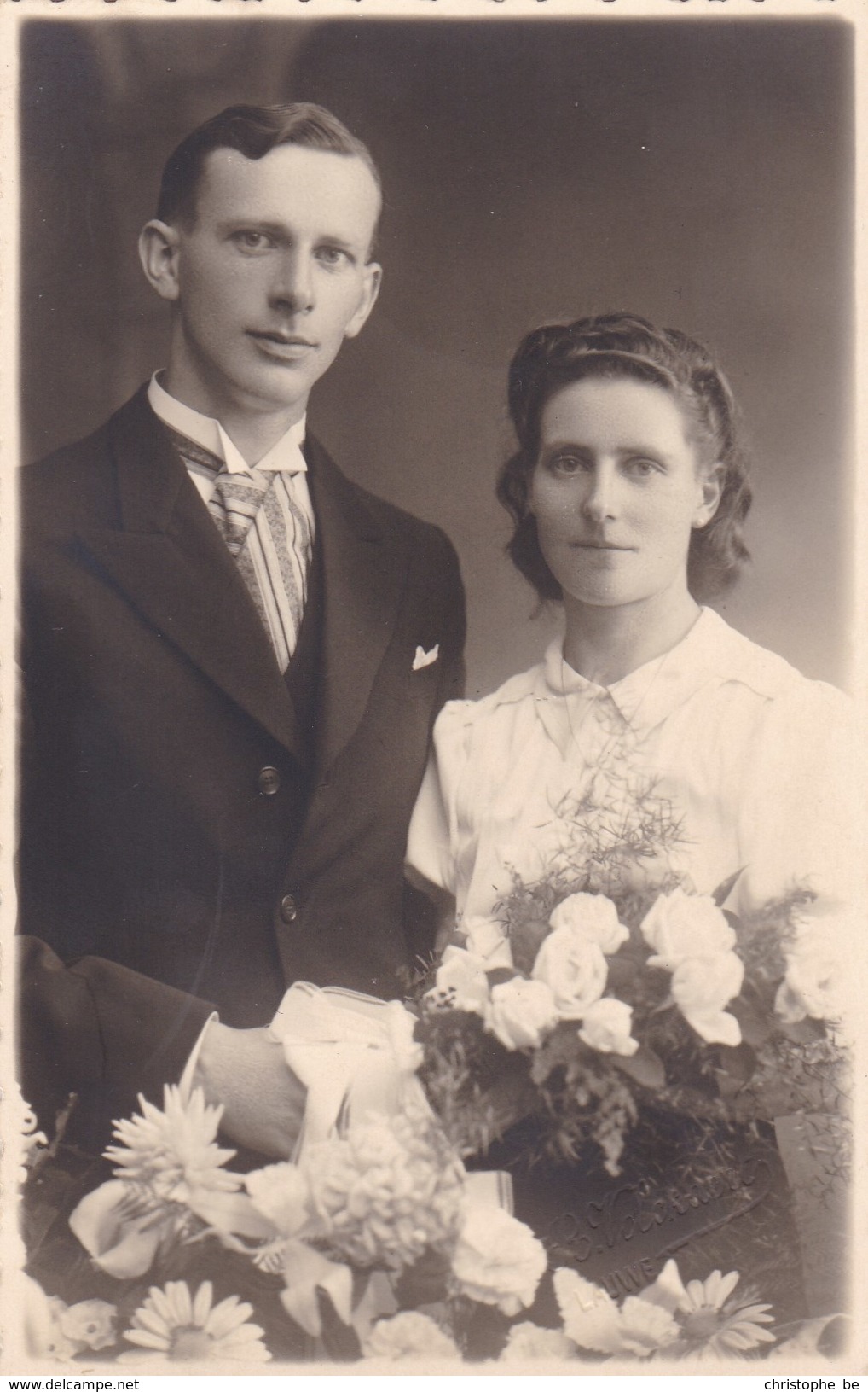 Postkaart, Fotokaart, Geposeerd Koppel, Huwelijksfoto ? (pk31874) - Couples