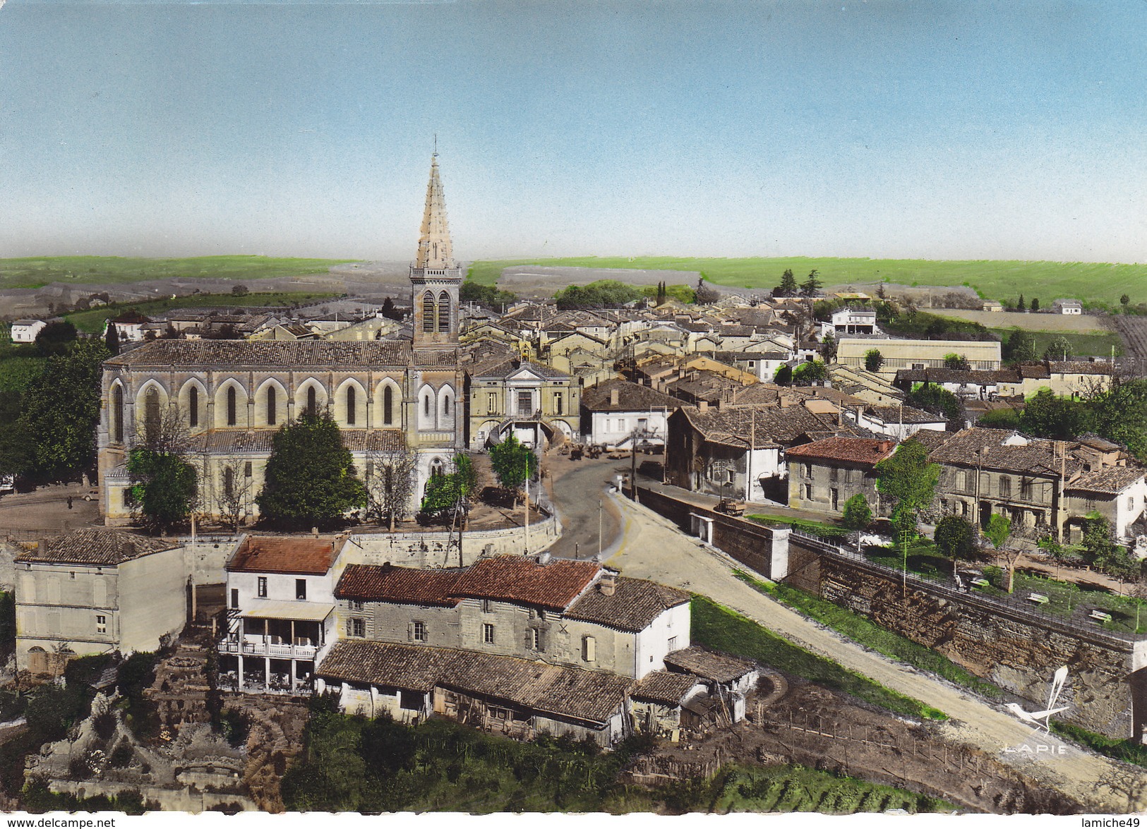 LAFRANCAISE CPSM COULEUR EN AVION AU DESSUS DE QUARTIER EGLISE ( Vue Générale ) - Lafrancaise