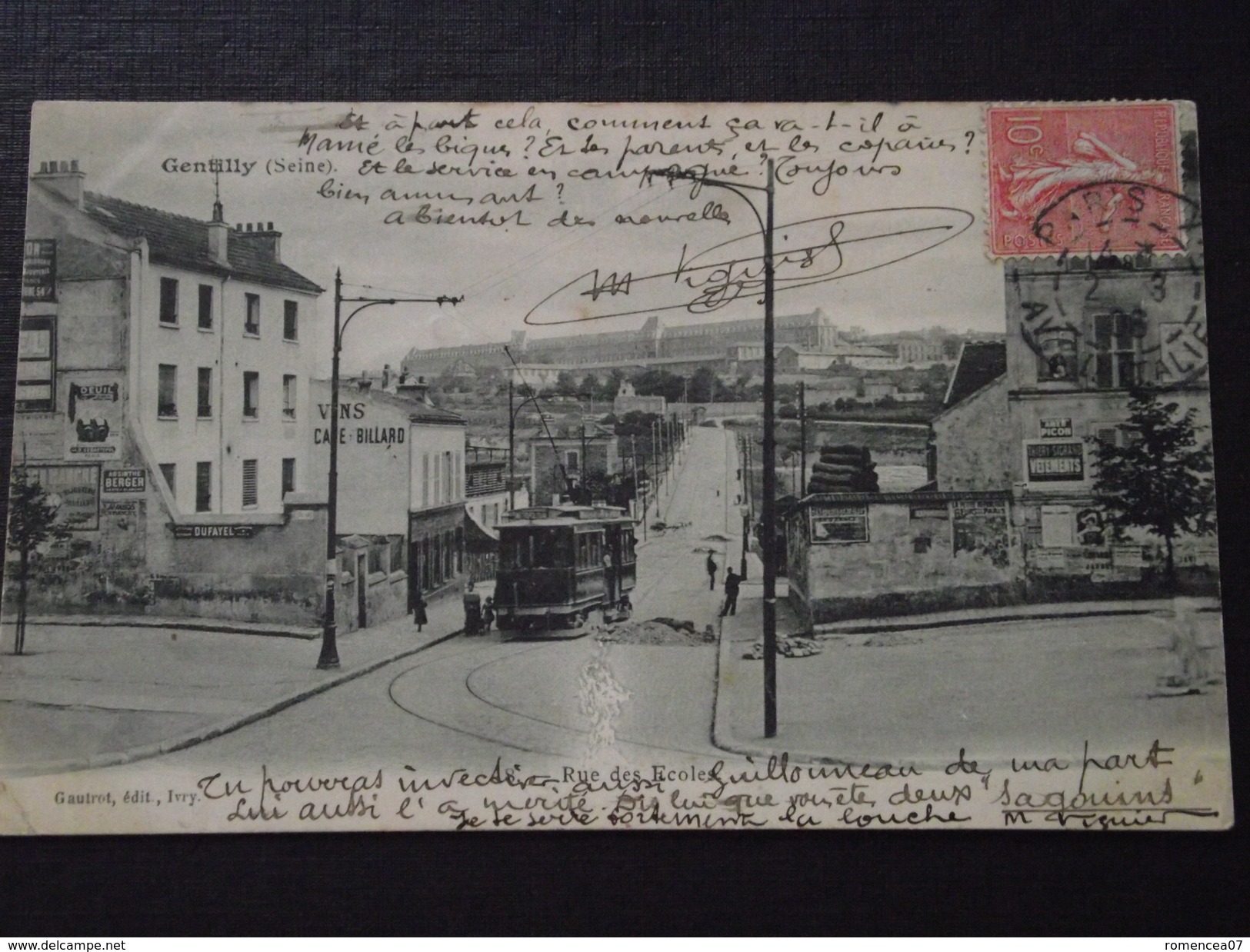 GENTILLY (Val-de-Marne) - RUE Des ECOLES - Tramway - Café - Animée - Animée - Voyagée Le 3 Mars 1906 - Gentilly