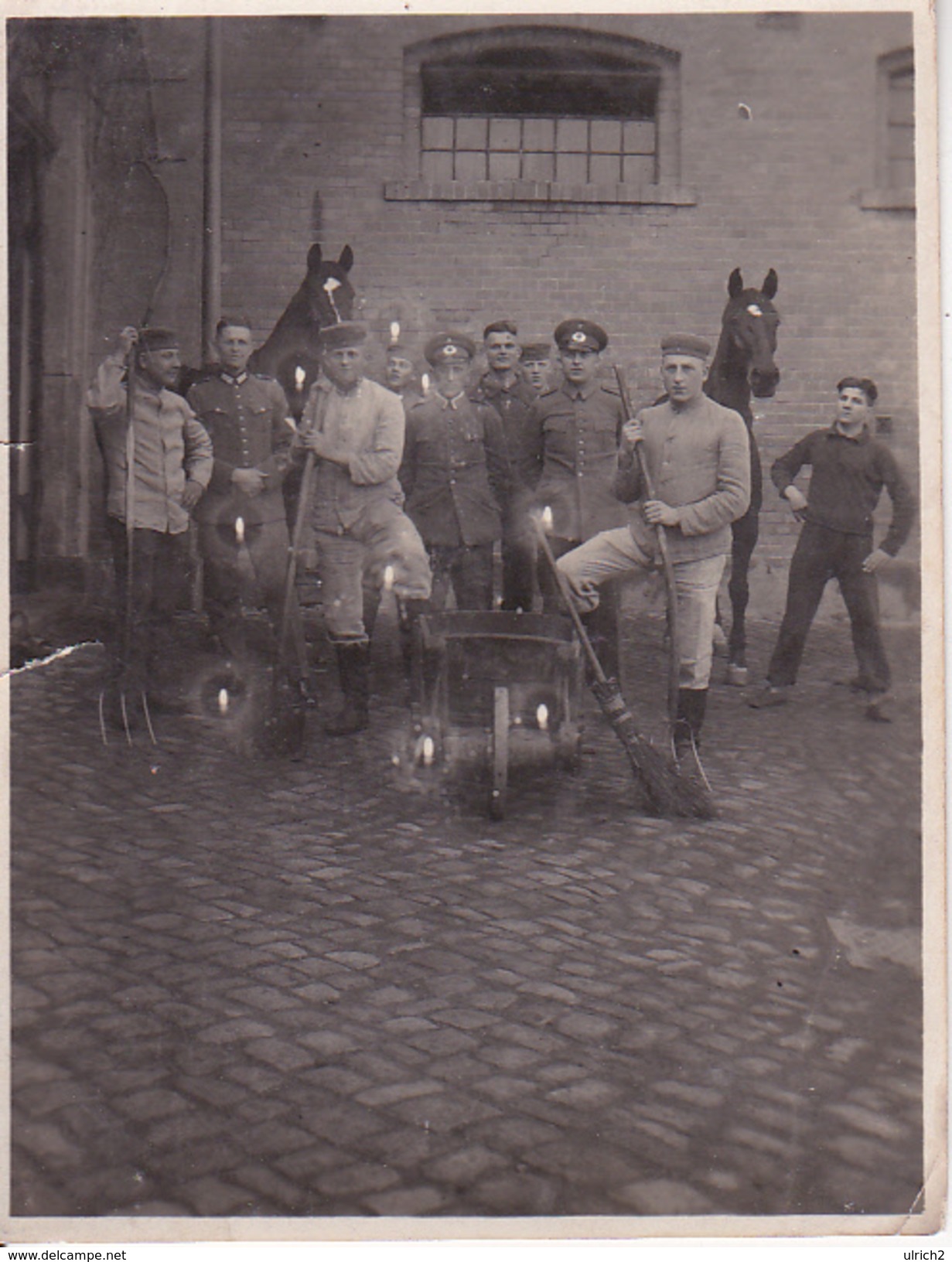 Foto Deutsche Soldaten Mit Pferden - Gestüt - 1. WK - 11*8cm (26505) - Krieg, Militär