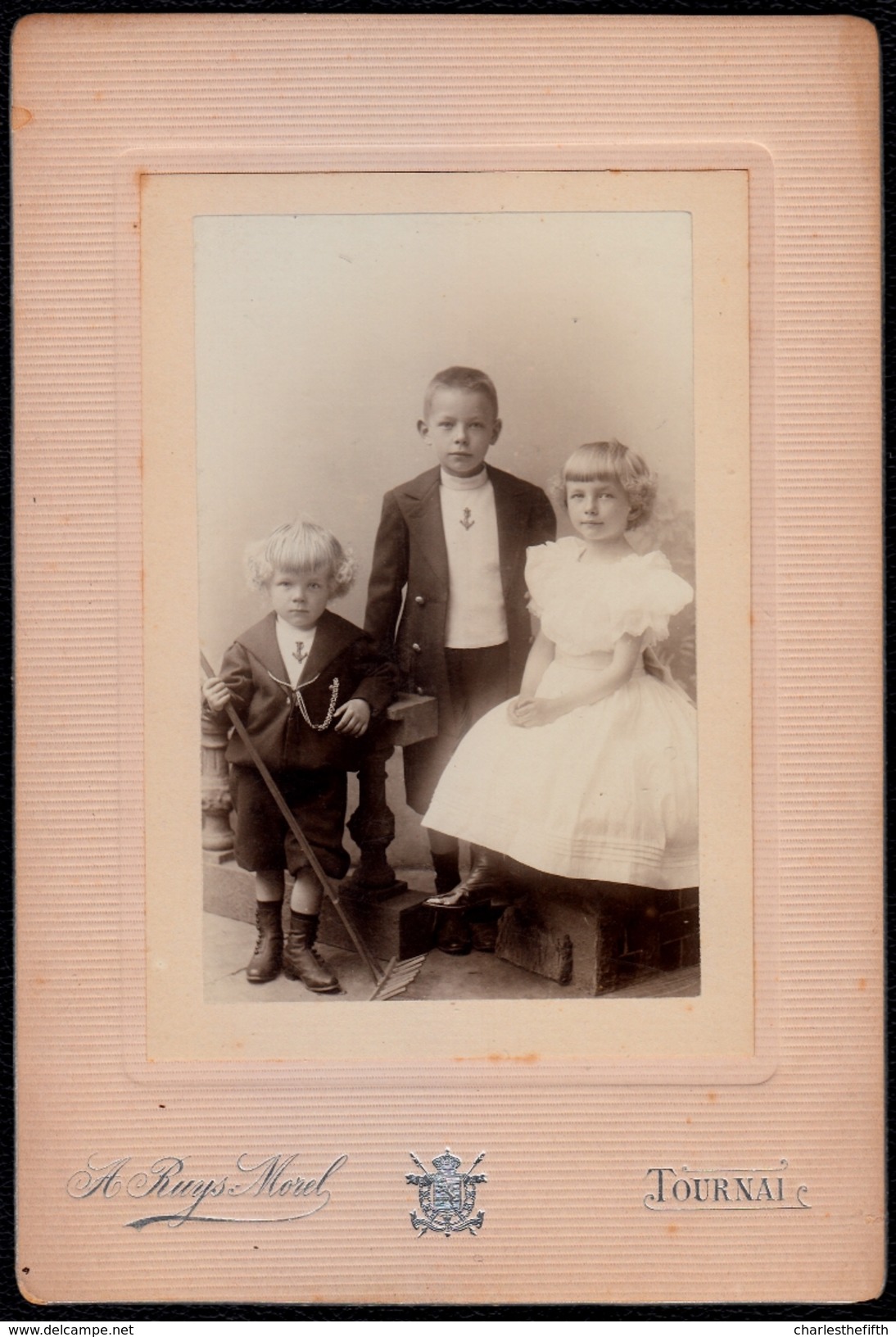 GRANDE PHOTO ANONYME Charmants Enfants MARINS - ROBE FILLE MODE NAPOLEON III - CABINET RUYS MOREL A TOURNAI ( BELGIQUE ) - Anciennes (Av. 1900)