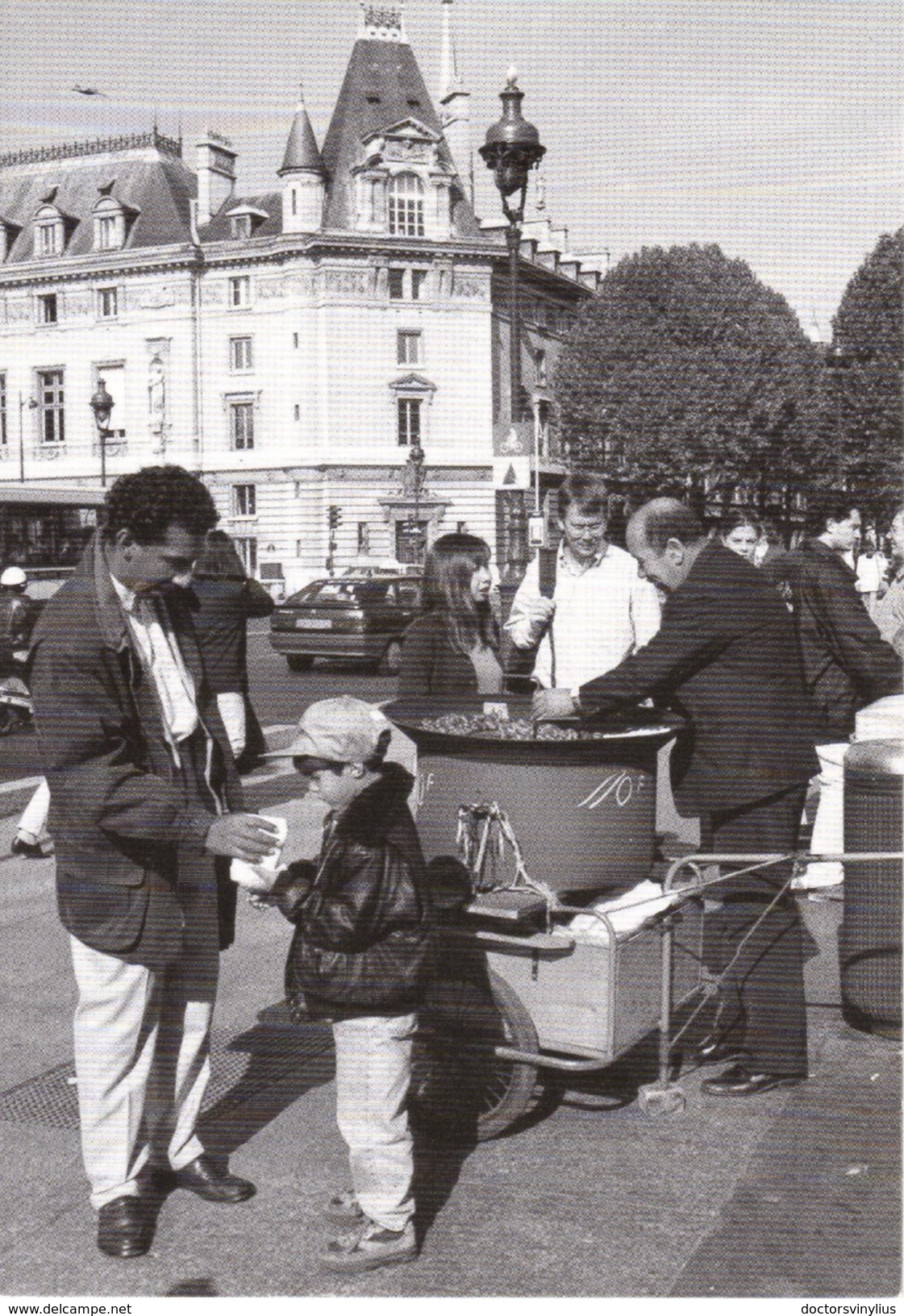 L'AVENTURE CARTO - MARCHAND DE CHATAIGNES GRILLEES - PARIS - OCTOBRE 1994 - Marchands Ambulants