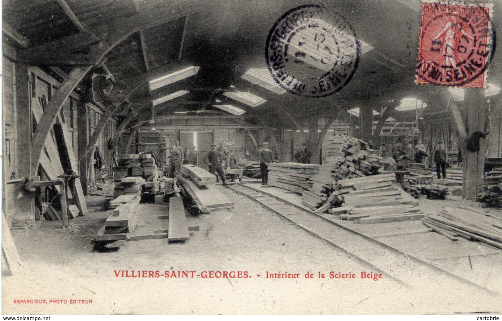 77 VILLIERS-SAINT-GEORGES - Intérieur De La Scierie Belge - Animée - Villiers Saint Georges