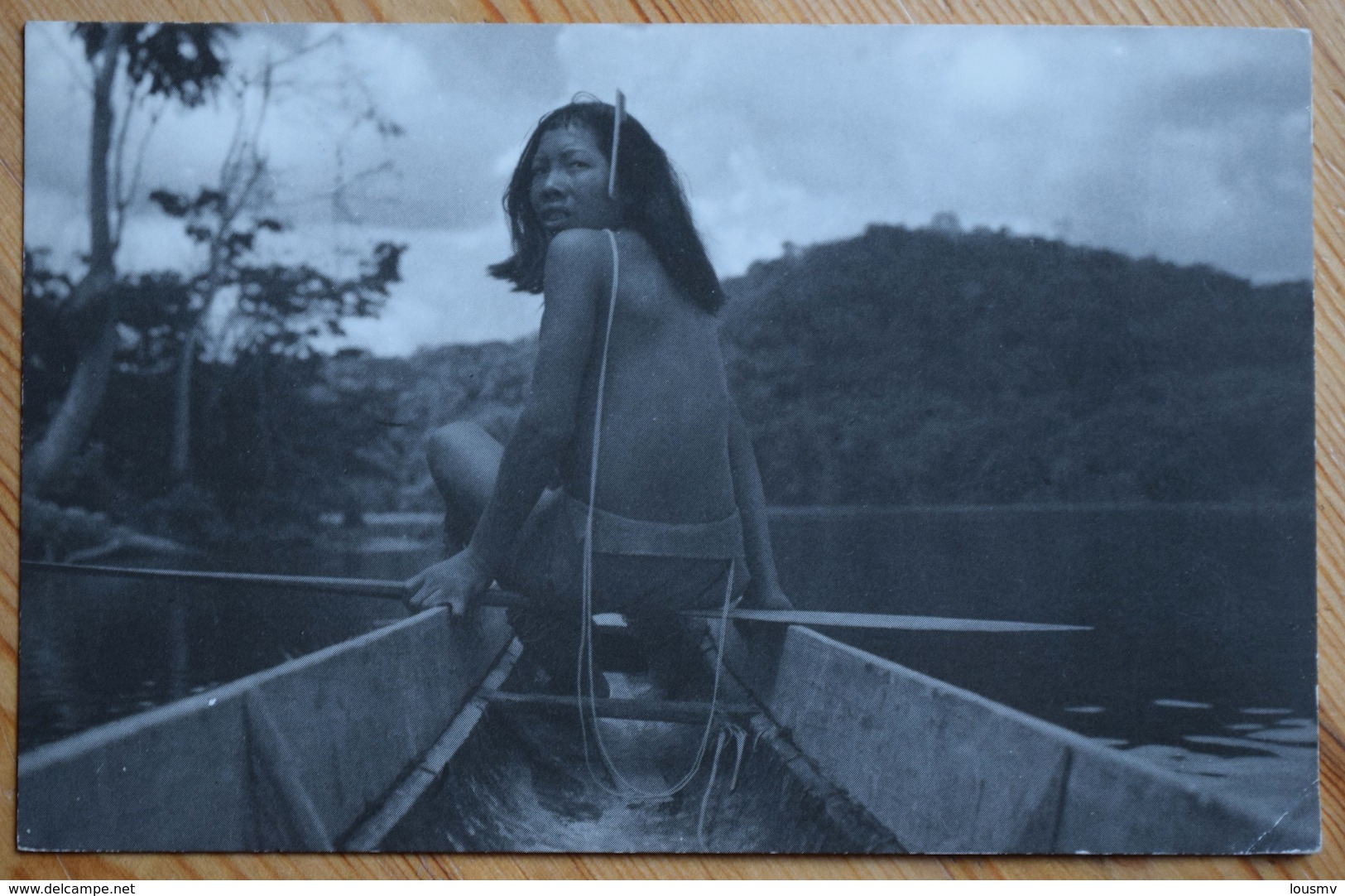 Guyane / Amazonie - Photo D'un Indien En Pirogue - Pli D'angle - (n°7340) - Amerika