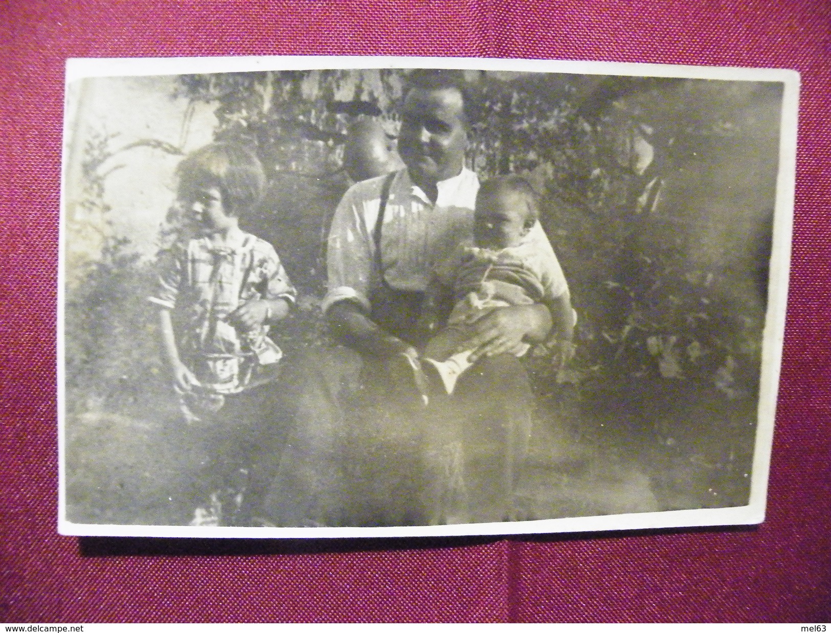 A415. CPA . Carte Photo. Noce? En Famille. à Situer & Identifier. Beau Plan Animé. Non Ecrite - Noces