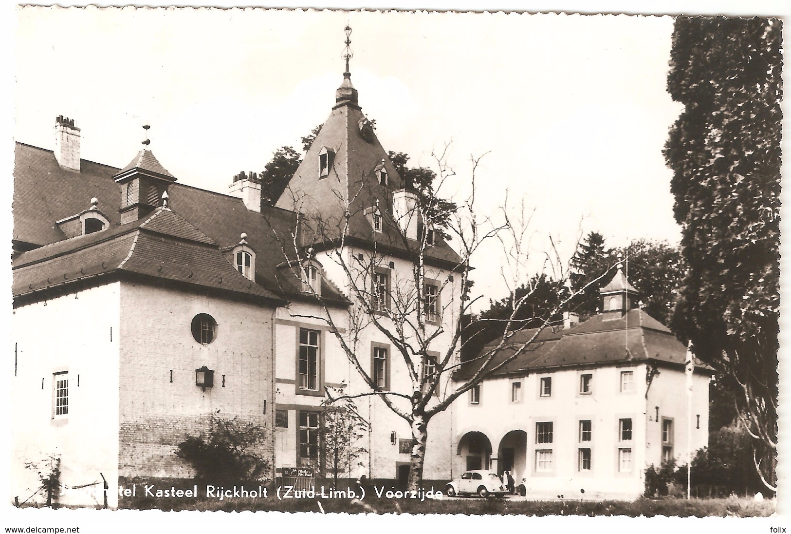 Rijckholt - Jeugdhotel Kasteel Rijckholt - Voorzijde - VW Kever - Eijsden