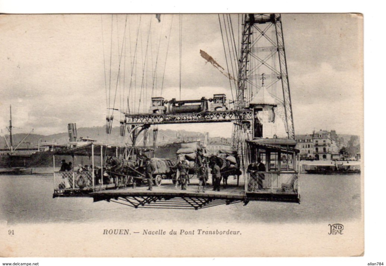 76 - SEINE MARTIME - 19?? - CPA ROUEN - NACELLE DU PONT TRANSBORDEUR - BELLE ANIMATION - EXC ETAT - - Rouen