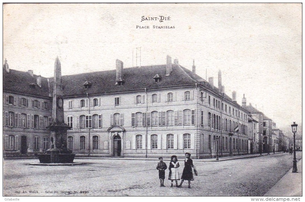 88 - Vosges -  SAINT DIE  - Place Stanislas - Saint Die