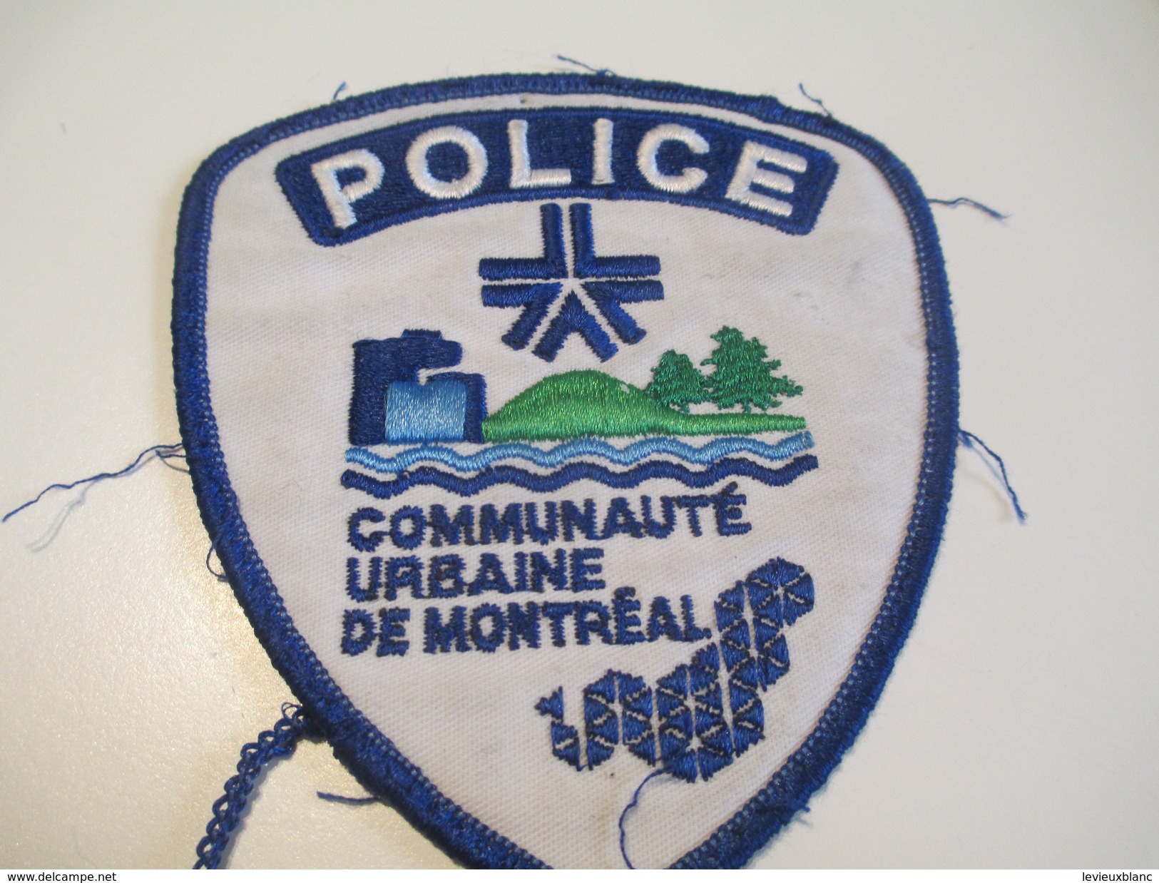 Écusson Tissu Ancien / Canada/ Québec/Police/ Communauté Urbaine De Montréal/ Années 1980            ET96 - Escudos En Tela