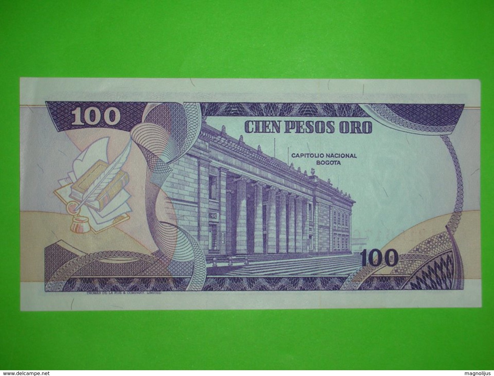 Colombia,100 Pesos,1977.,cien Pesos Oro,UNC But Slightly Bended On The Right Side,banknote,paper Money,bill,geld - Colombia