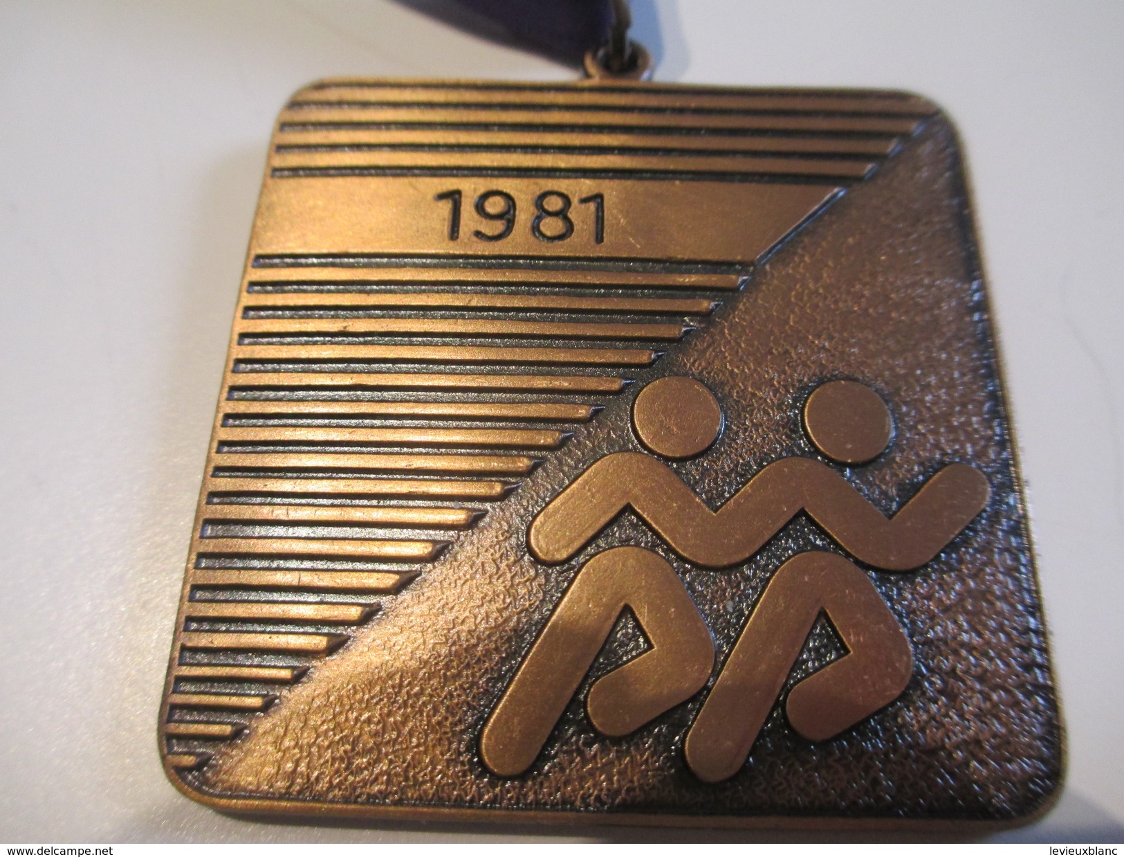 Médaille/ Le Marathon International De Montréal/Canada/ Participation/ 1981    SPO106 - Sonstige & Ohne Zuordnung