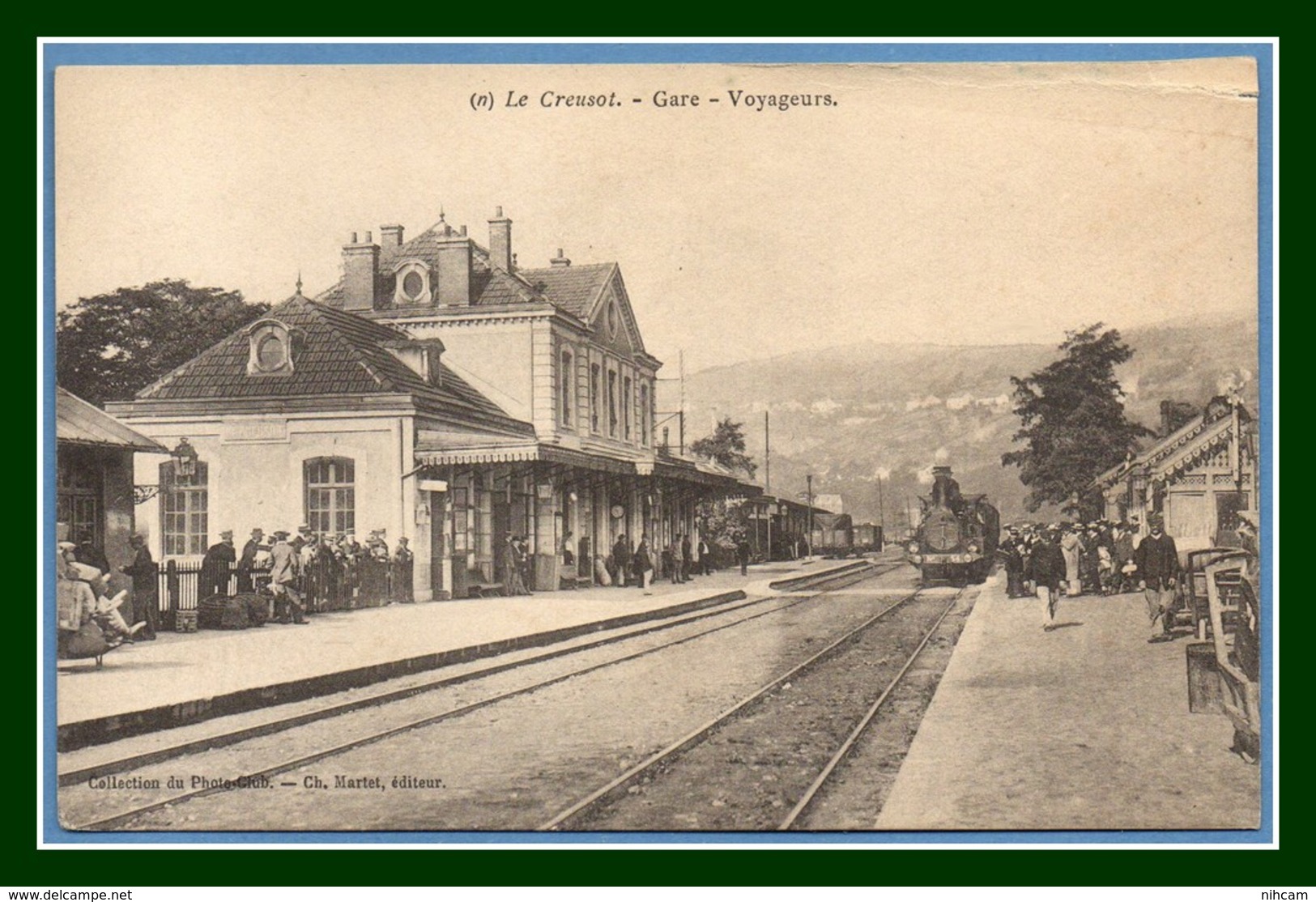 CPA Le Creusot Gare Voyageurs Non écrite (fente En H Scotchée Verso Sinon Présentable) Train - Le Creusot