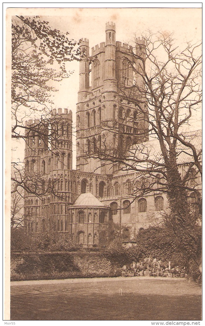 CPSM -  ENGLAND -Cambridgeshire - ELY - Cathedral West Towers . - Ely