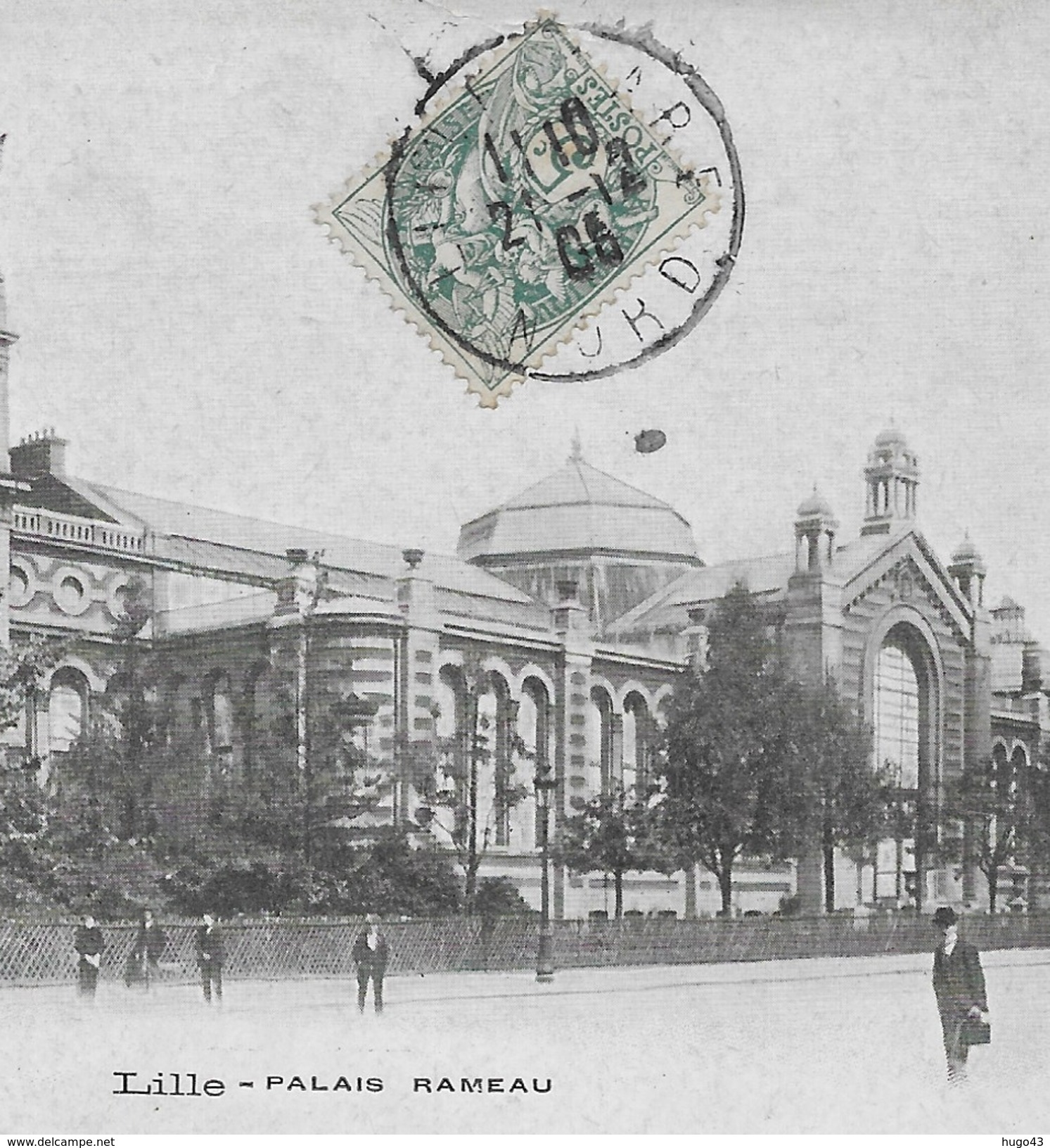 LILLE EN 1906 - PALAIS RAMEAU AVEC PERSONNAGES - PLI ANGLE BAS A GAUCHE ET USURE BORDS - CPA VOYAGEE - Lille