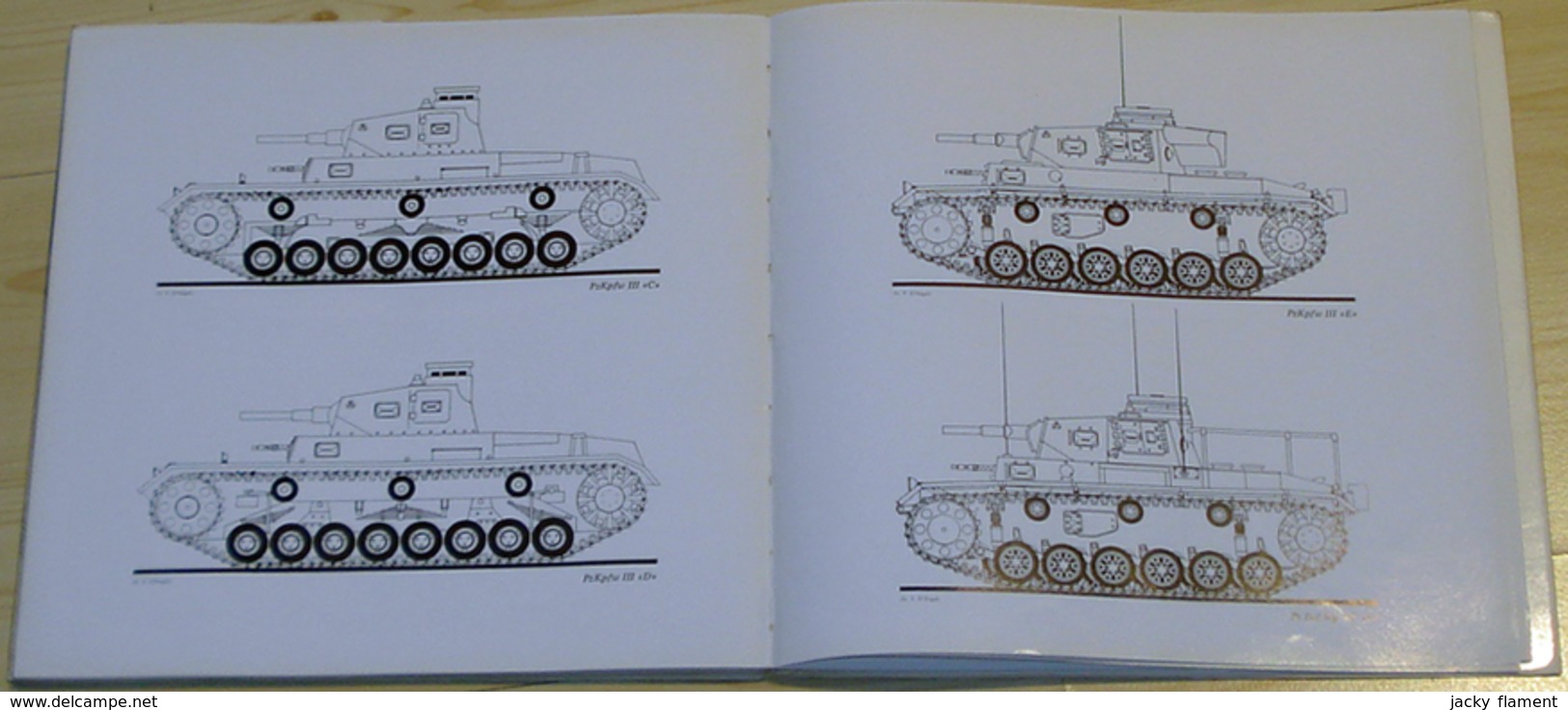 Panzer III - Panzerkampfwagen III Sd. Kfz. 141 - Oorlog 1939-45